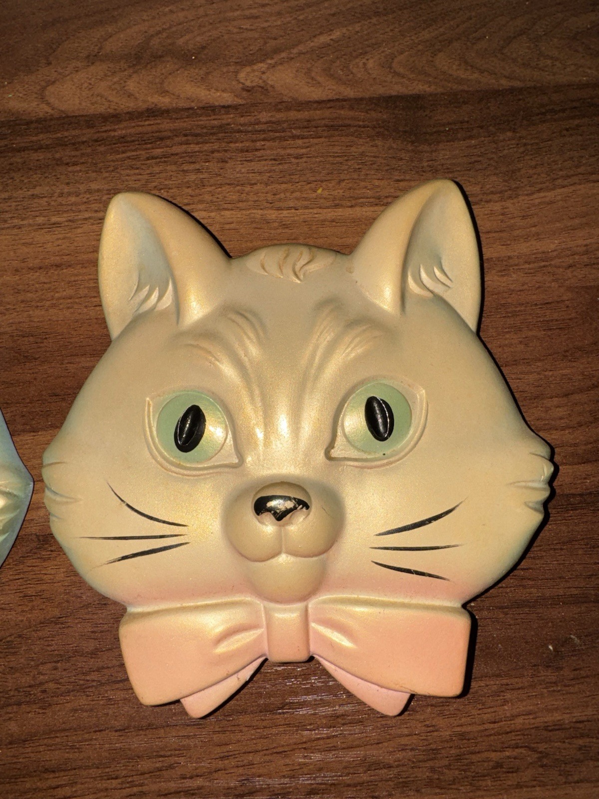Rare Vintage 1974 Miller Studio Cat Faces Chalkware Greenish Eyes With Pink Bows