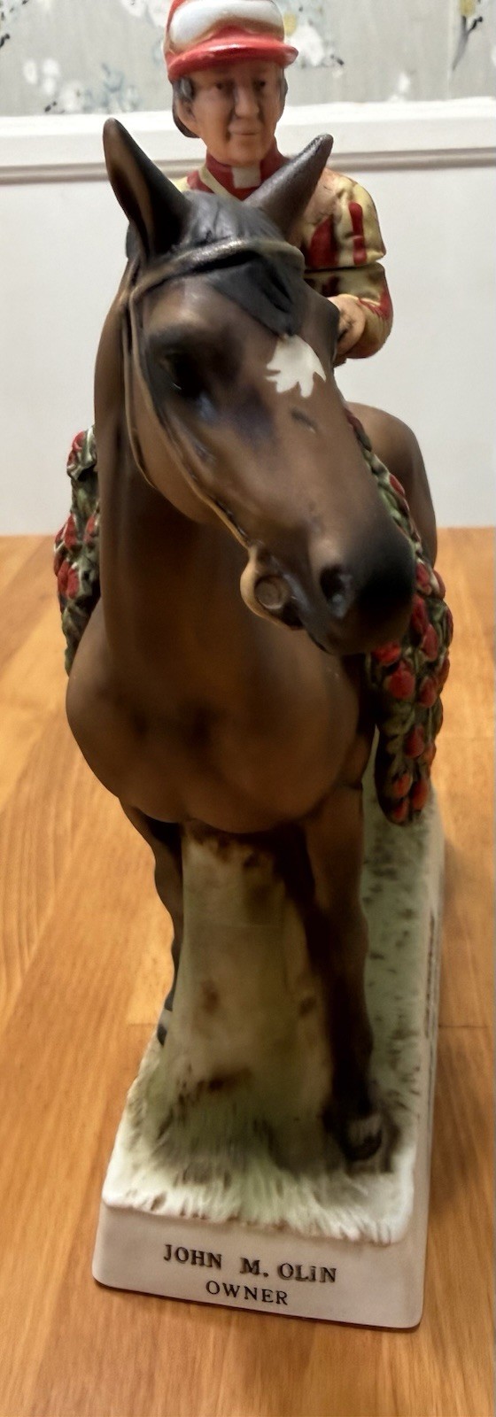 Vintage 1976 Lionstone Cannonnade Kentucky Derby Winner Porcelain Horse LE
