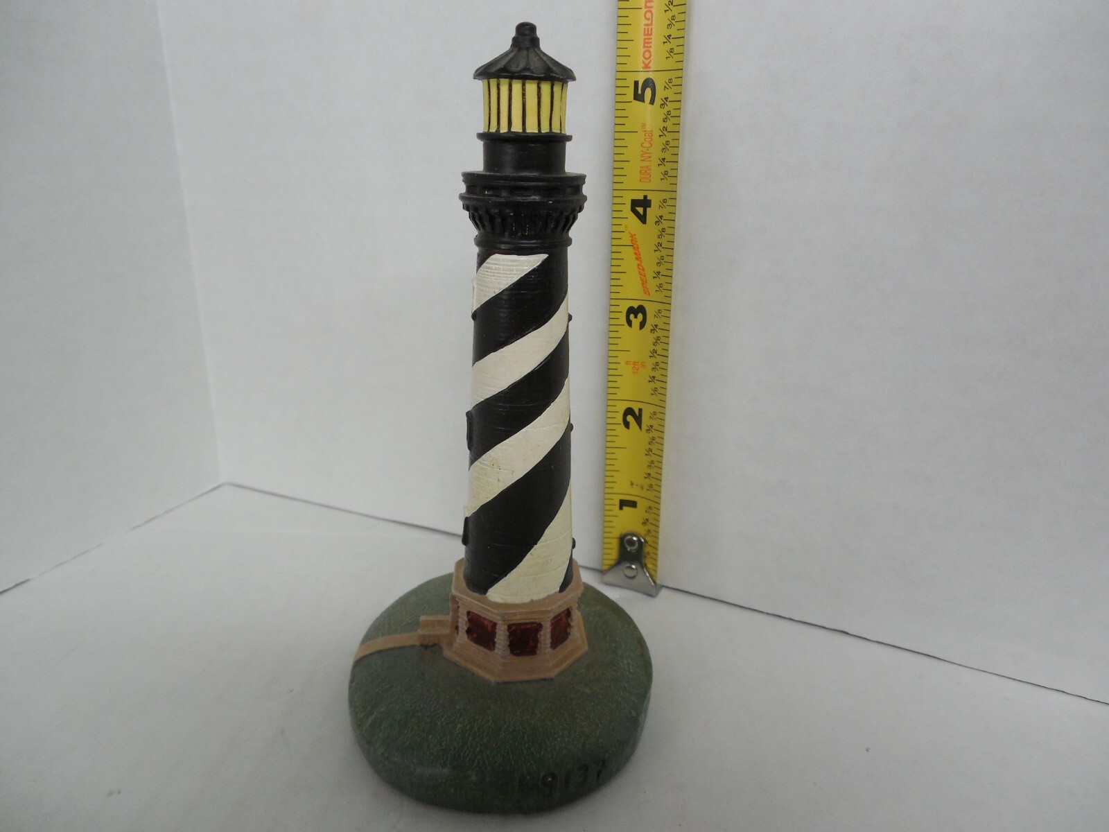 Spoontiques Cape Hatteras NC Lighthouse Collectable #3137 5.5 in tall