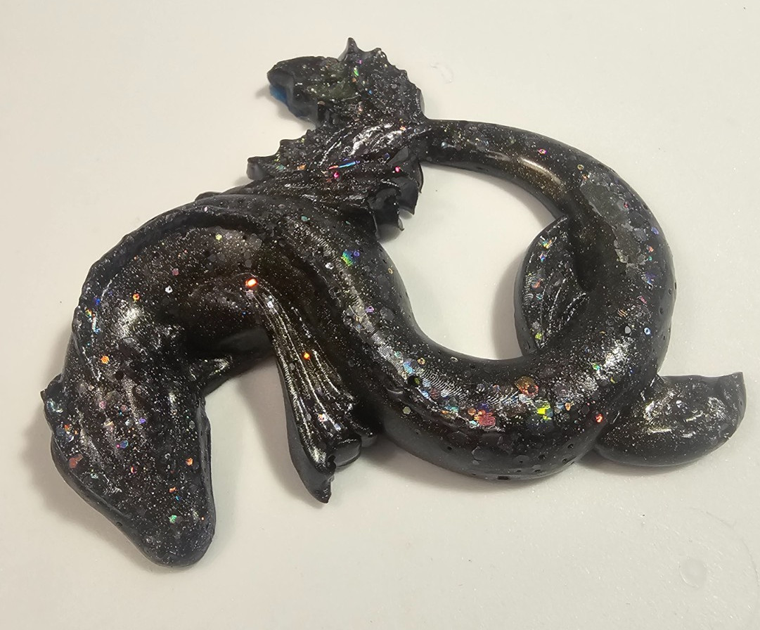 Handmade Resin Dragon Collectibles with 2 types and multicolor options