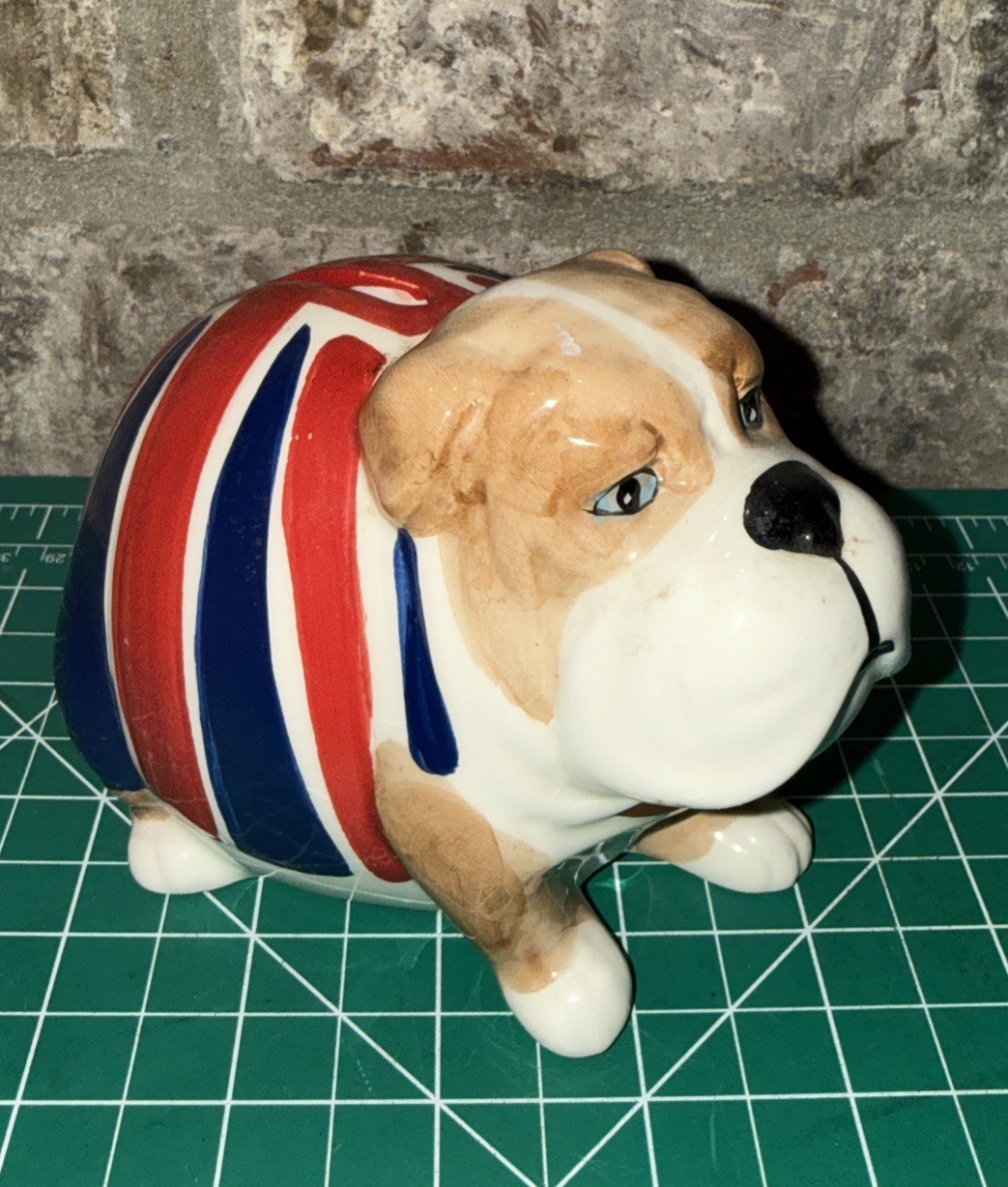 VTG English Churchill Bulldog Style in Union Jack Flag Hand Painted Piggy Bank