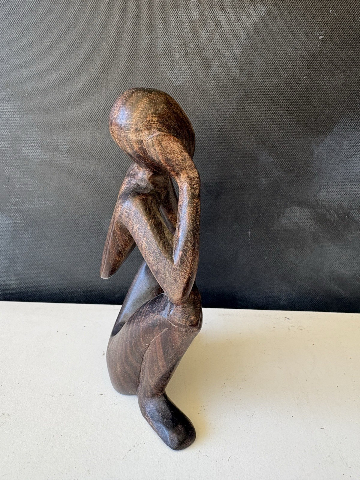 VINTAGE HAND CARVED WOOD THINKING MAN ABSTRACT SCULPTURE FIGURINE 8.5″