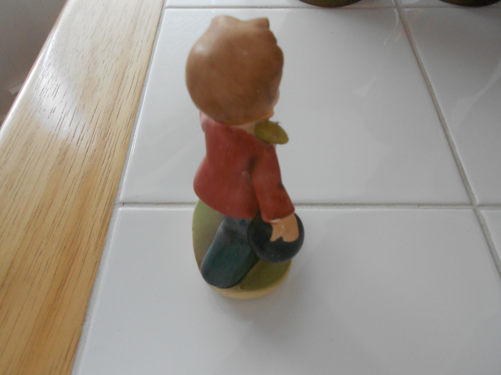VINTAGE NAPCOWARE BOY WITH BOWLING BALL FIGURINE C7365 VG+ 3 1/2″ TALL