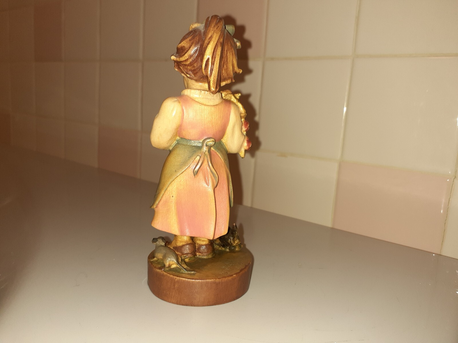 RARE Anri Vintage Light Wood Girl Holding Flowers with Cat & Mouse 5.7″ tall