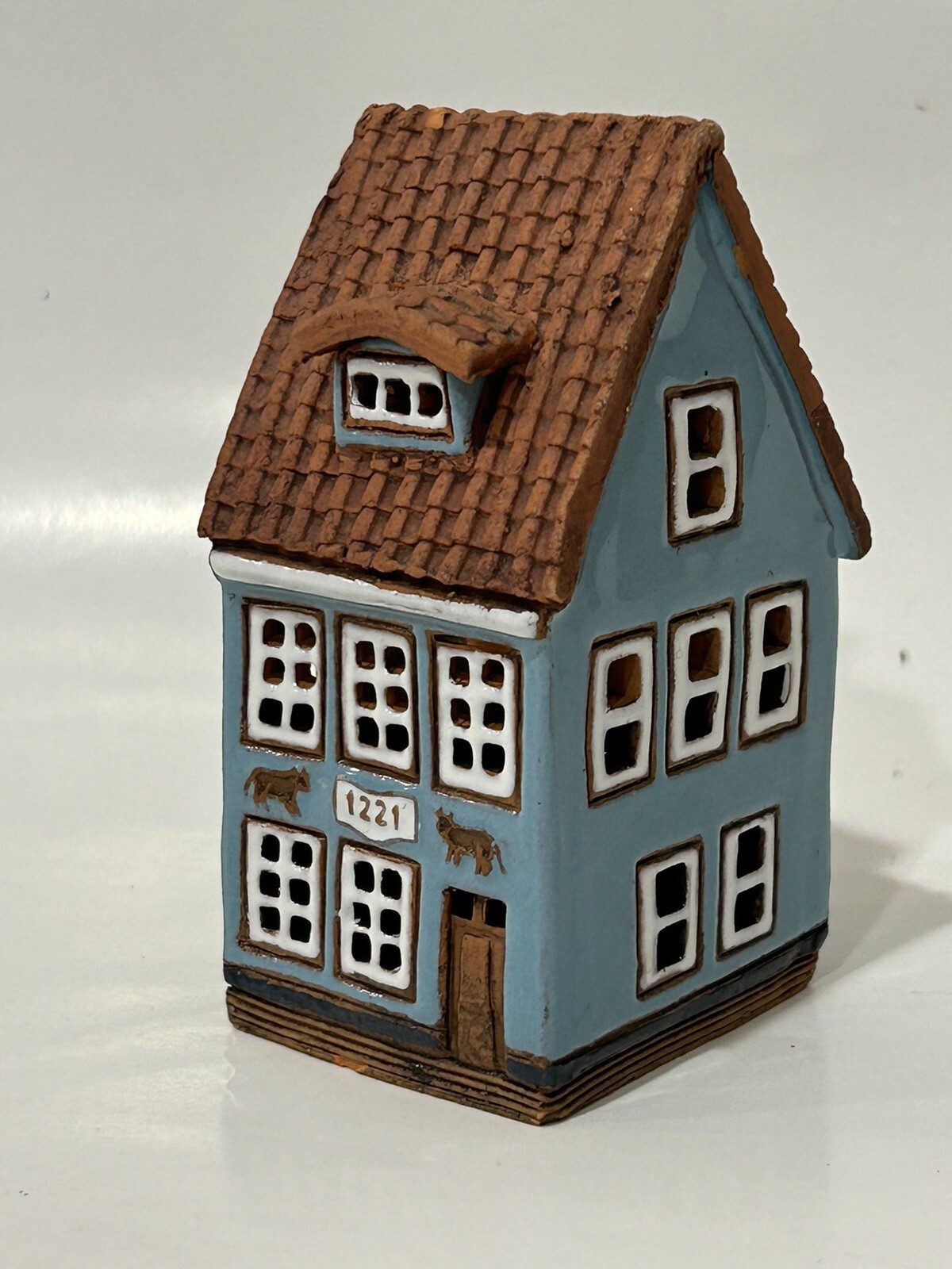 Riga Mini Miniatures Incense Pottery Ceramic House 1221 VO8 Latvia