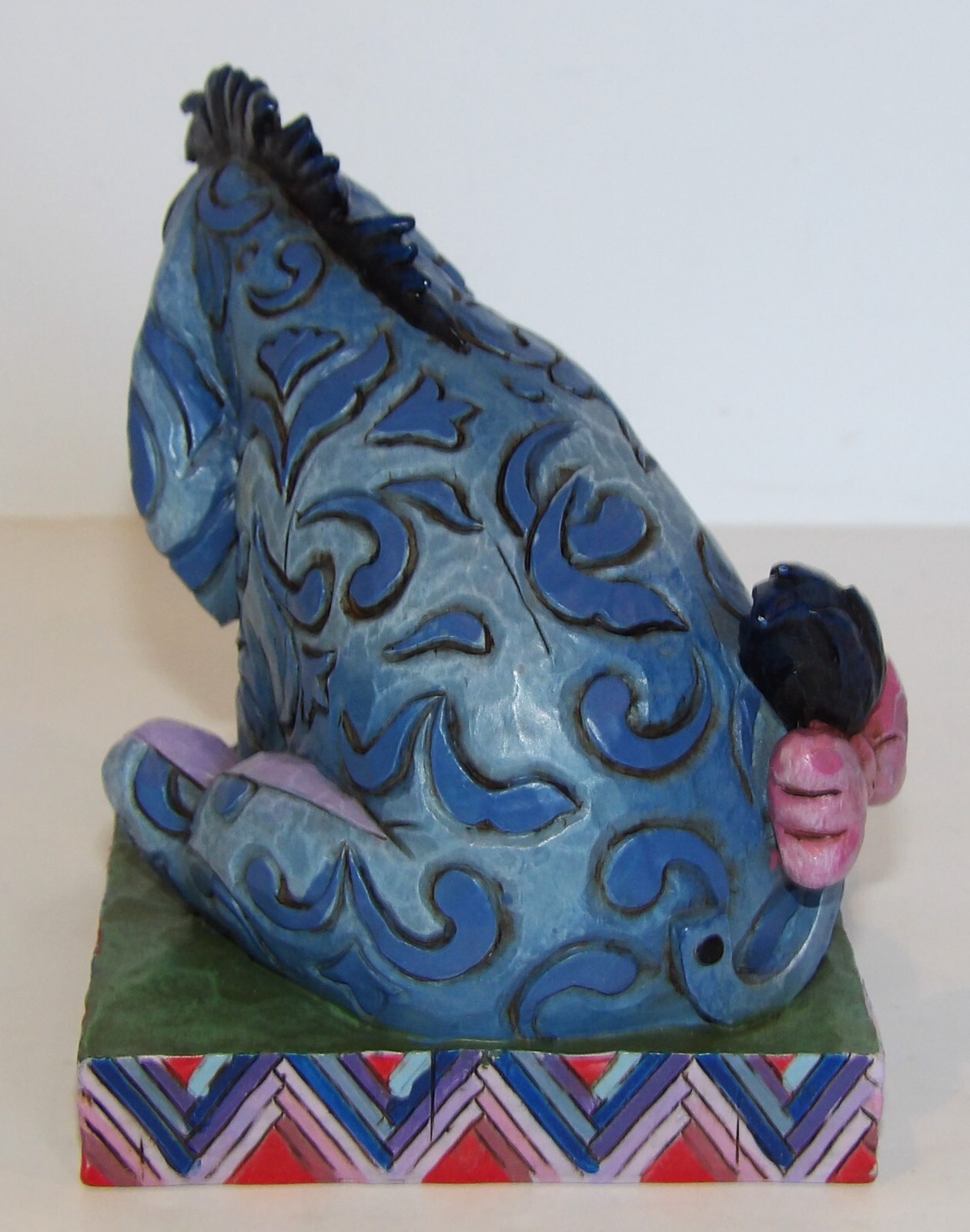 JIM SHORE EEYORE TRUE BLUE COMPANION #4011755 WALT DISNEY SHOWCASE FIGURINE #2