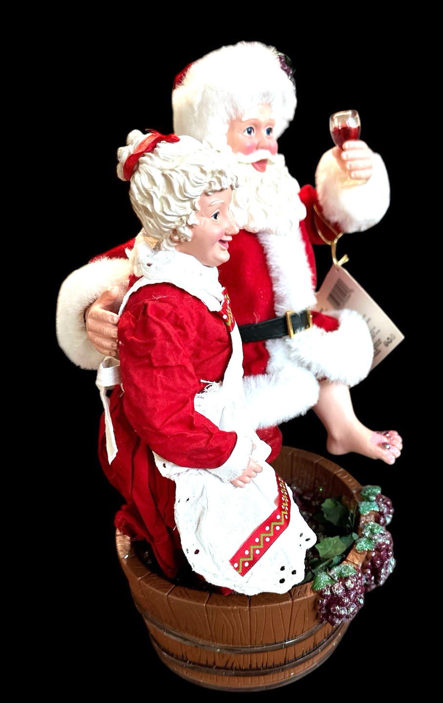 Dept 56 Possible Dreams Santa and Mrs. Claus Christmas Crush Wine Making F…