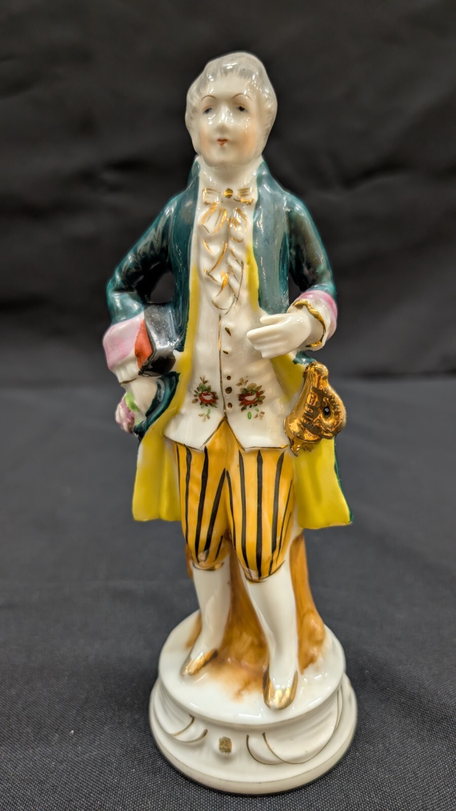 MCM Vintage Colonial Dressed Men and Women Figures Handpainted Made in Japan