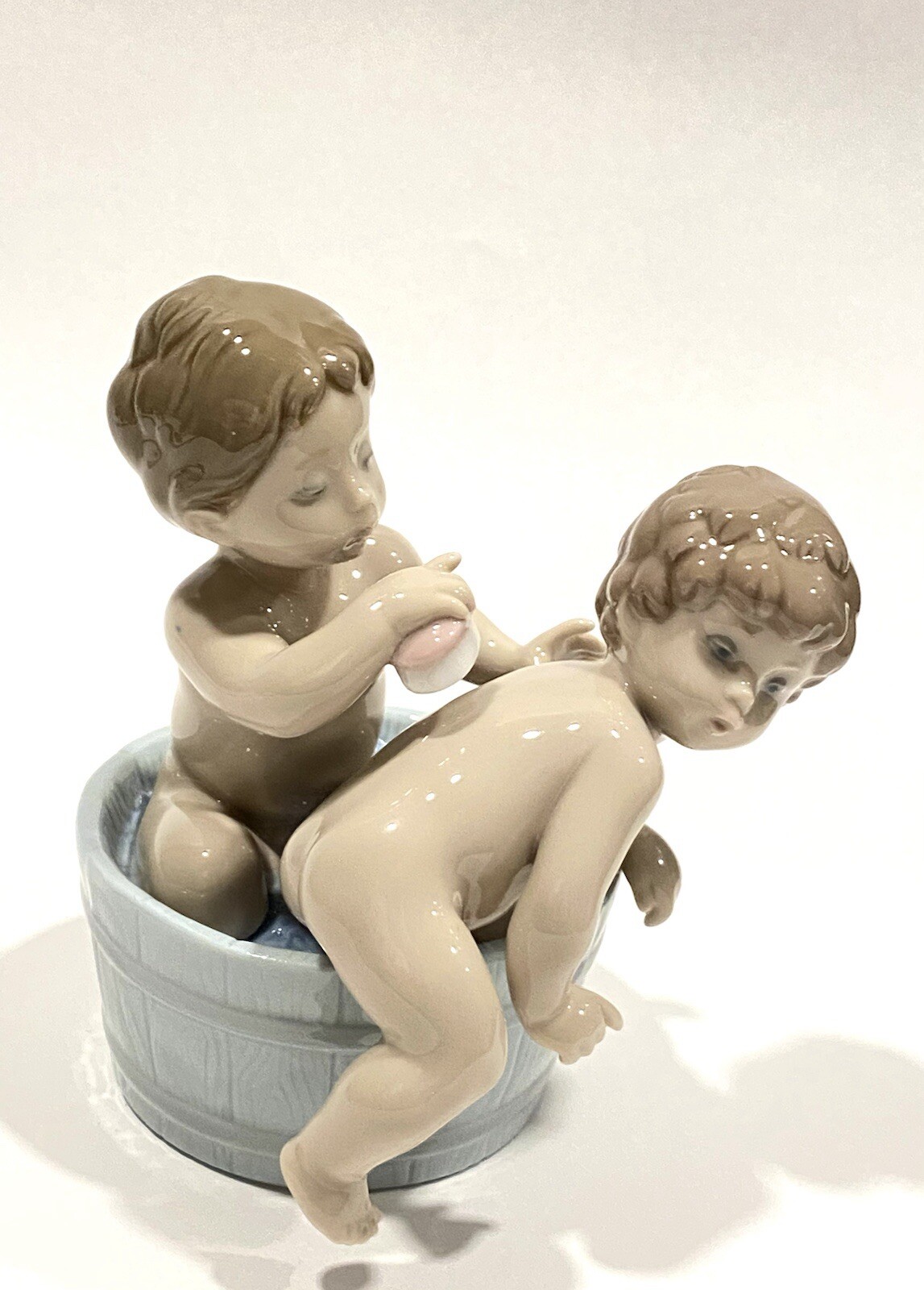 LLADRO Figurine Bath Time 6411 Retired