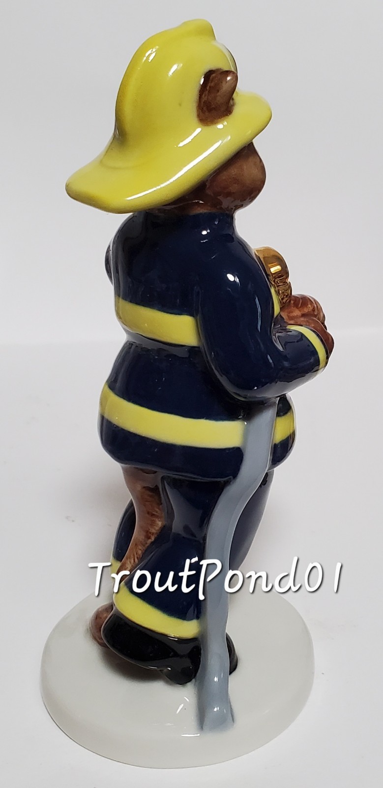 Wade Catkins Fireman 2000 LE 250 Lg Blow-Up 5 In Porcelain Cat Figurine UKI Ltd