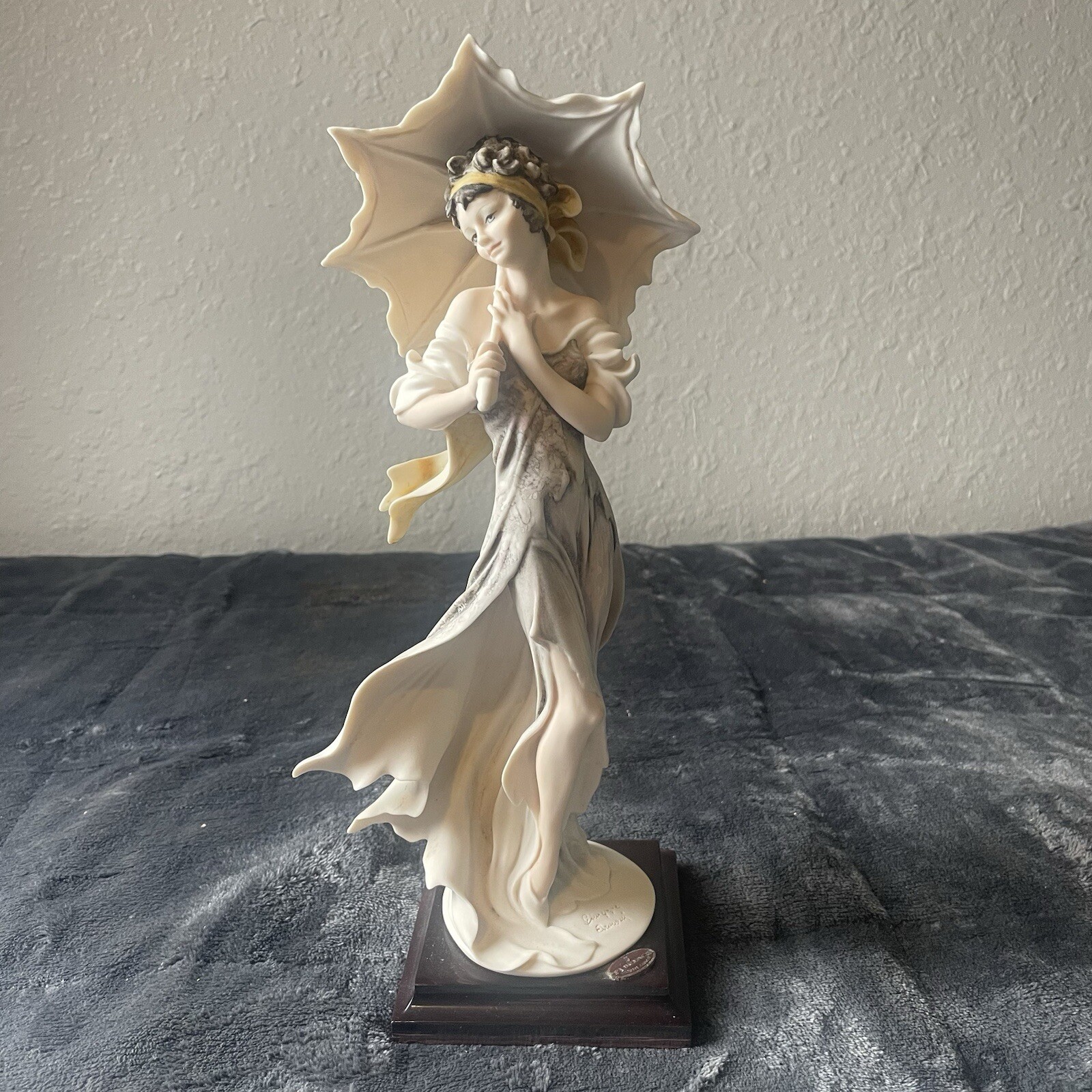 Giuseppe Armani Figurine Winds of Spring 1787C Statue Capodimonte Italy Florence