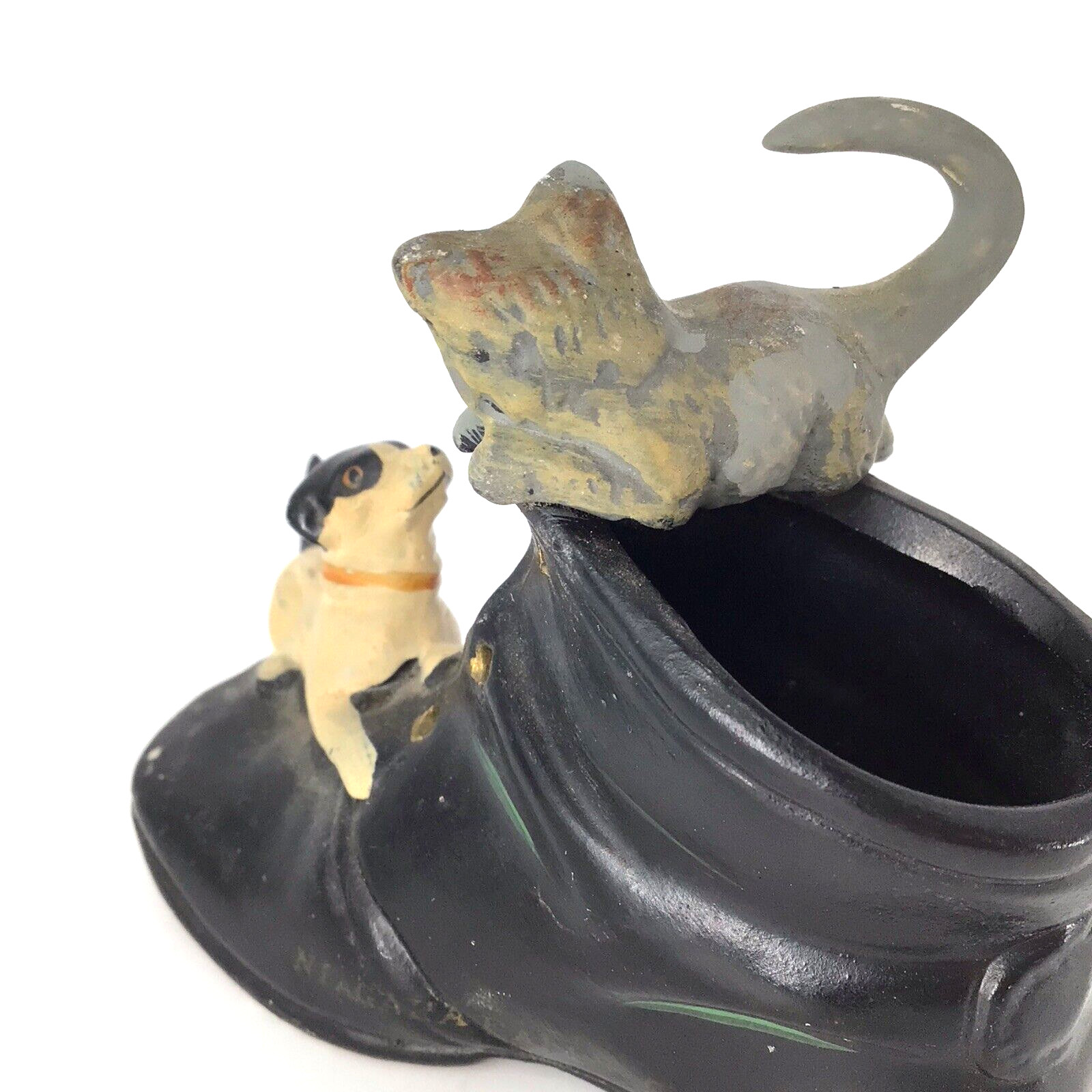 vtg ceramic shoe BOOT w/ Dog and Cat figurine Niagara Falls Canada souvenir