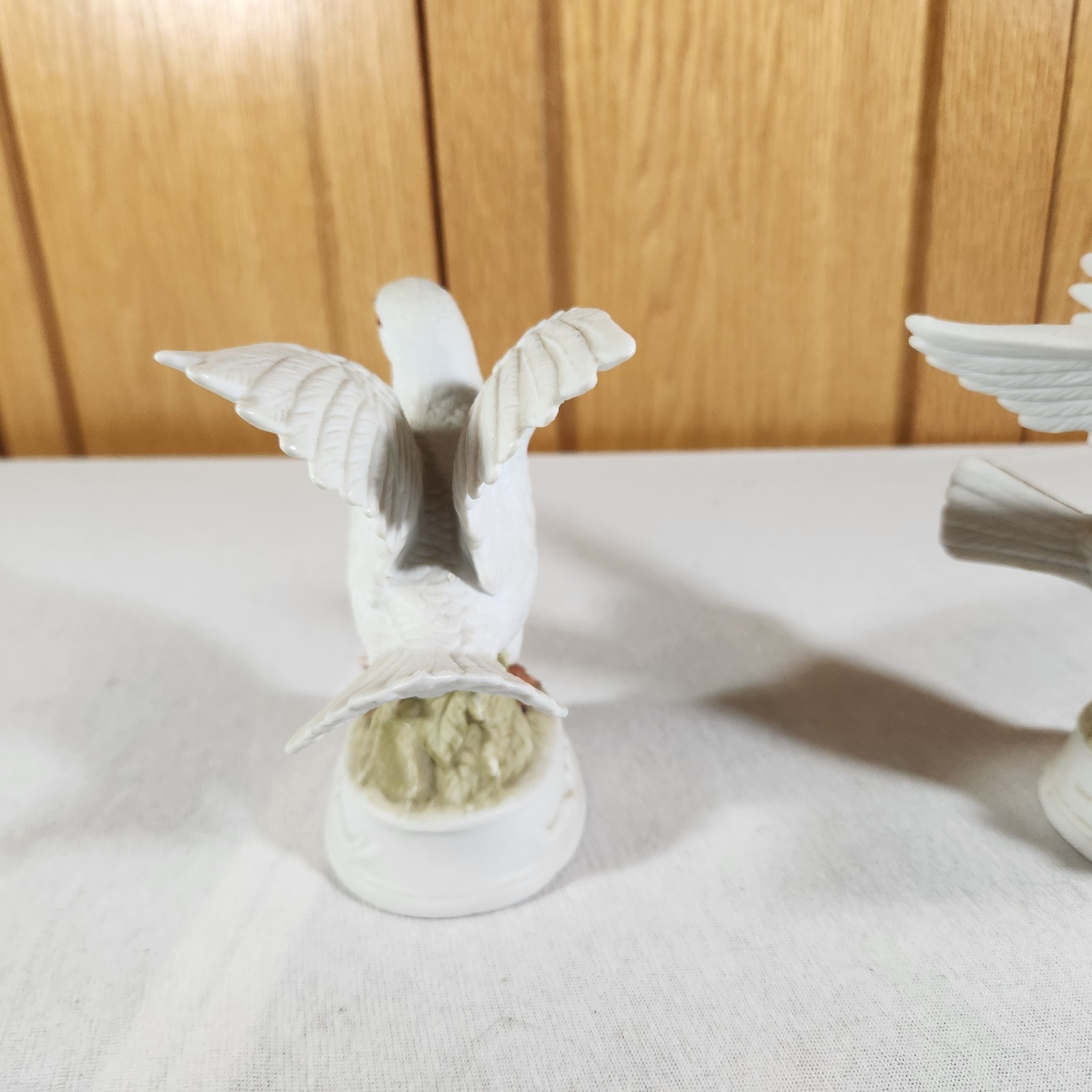 Vintage Napcoware 9479 Peace Doves Pair Of Figurines Birds