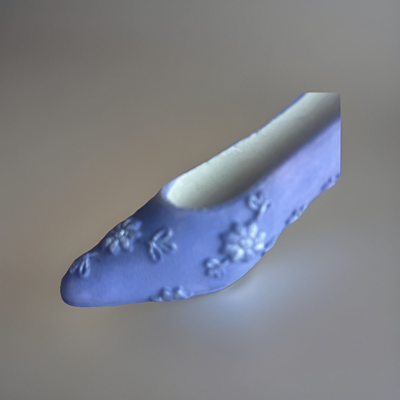 1999 Kingsbridge My Treasure Victorian High Heel Resin Shoe Miniature Decoration