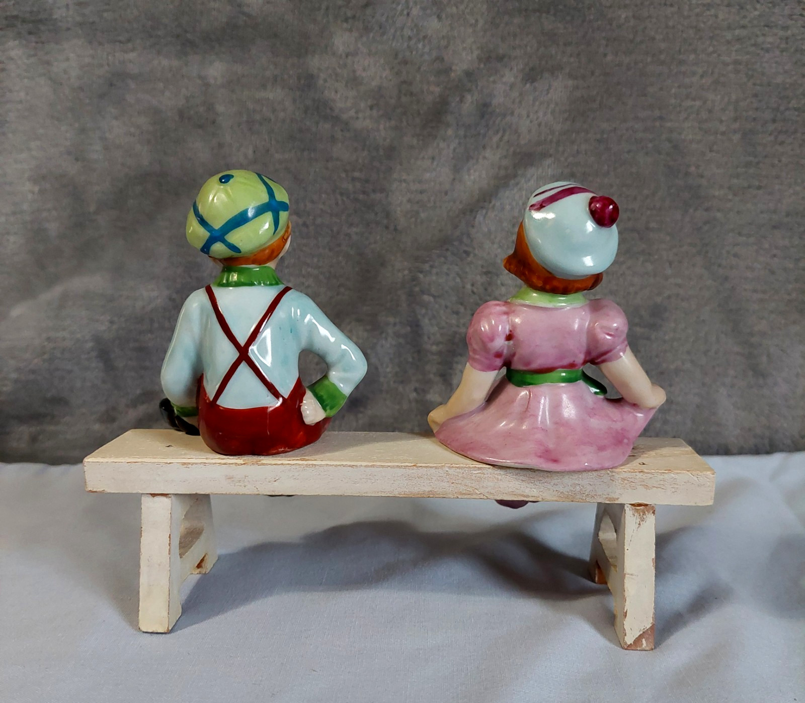 VTG 1950s Girl & Boy sitting on Wood Bench Occupied Japan Porcelain hand painted