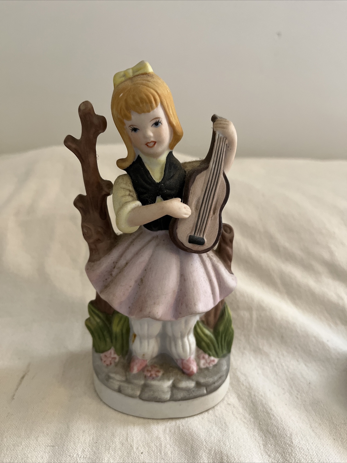 Vintage Korea Girl Figurine Guitar Music Child Kid Porcelain 6.5”