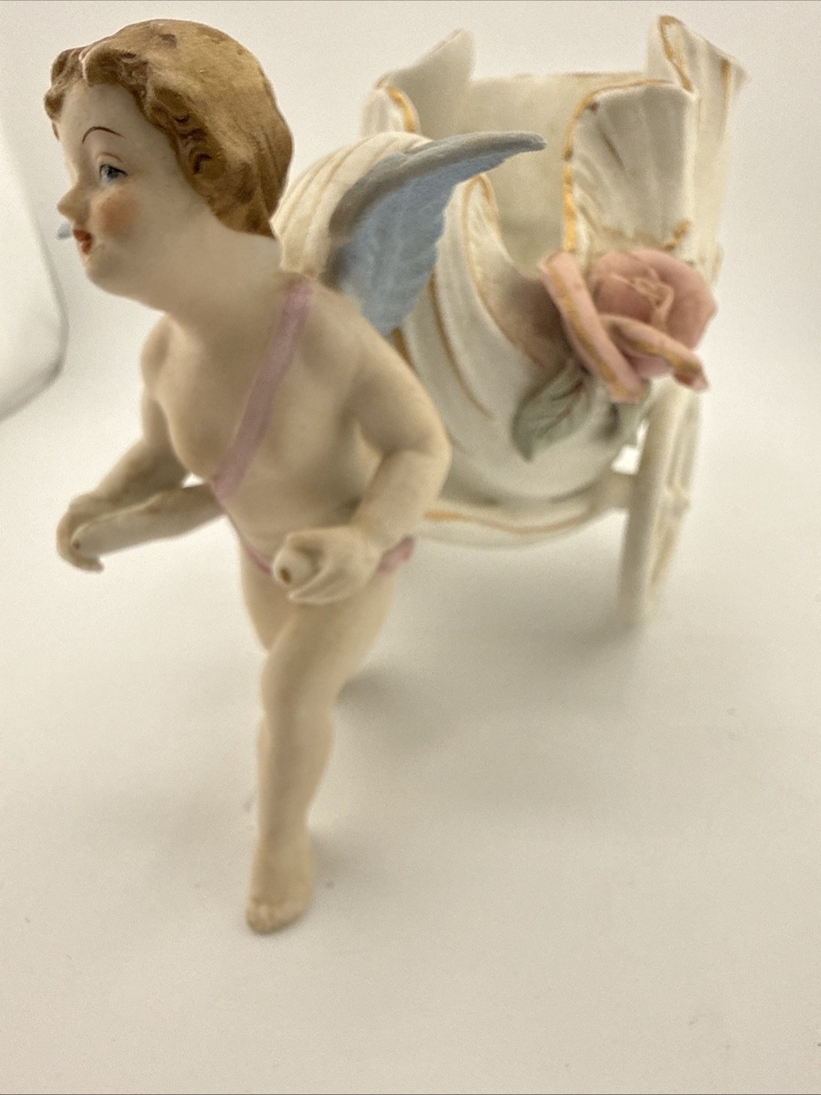 UCAGCO CHINA CERAMIC WINGED CHERUB PULLING A SHELL-SHAPED CART Occupied Japan