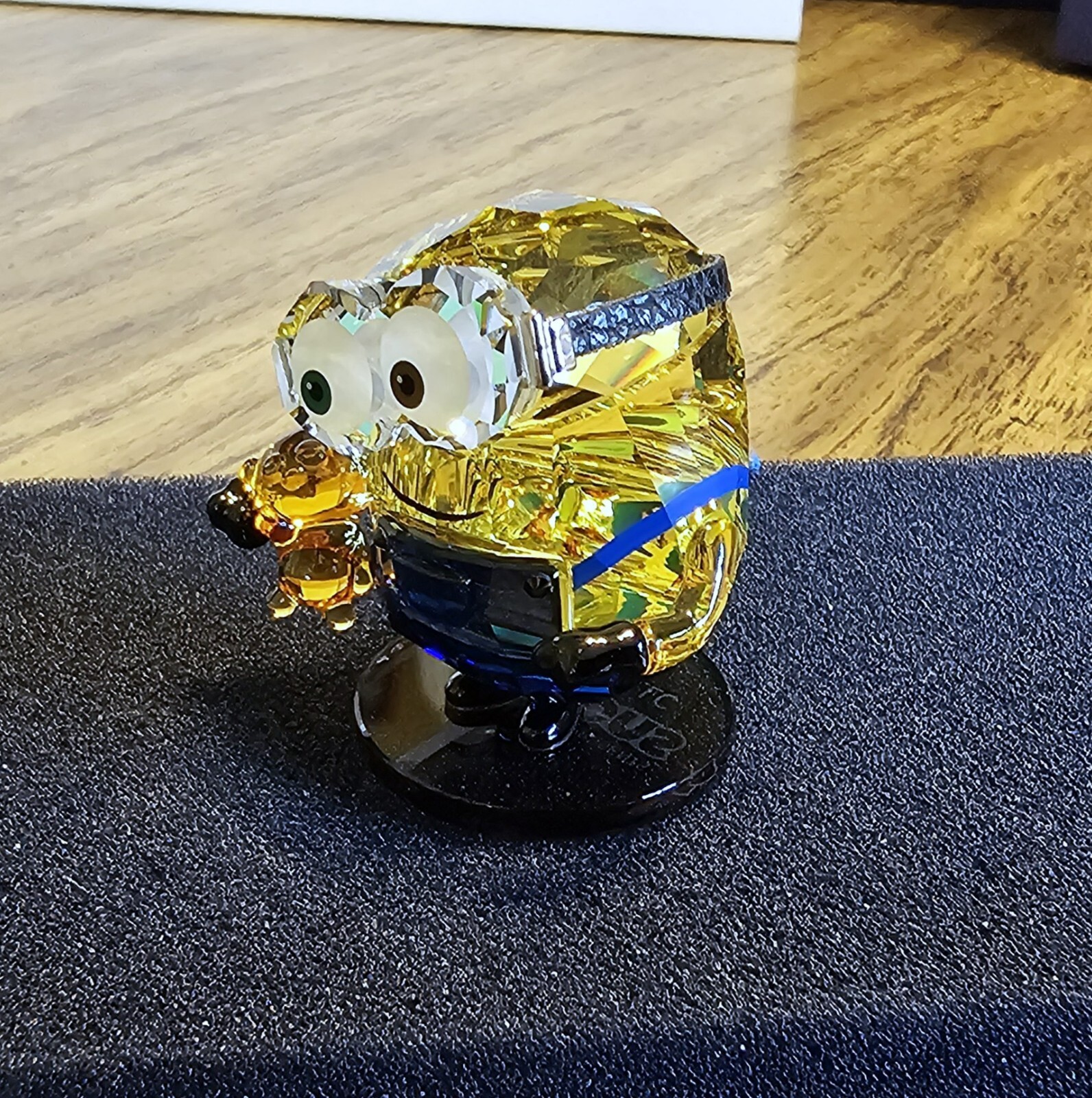 🧸 Swarovski Crystal 2025 “Despicable Me / Minions Movies”, BOB Figurine NIB