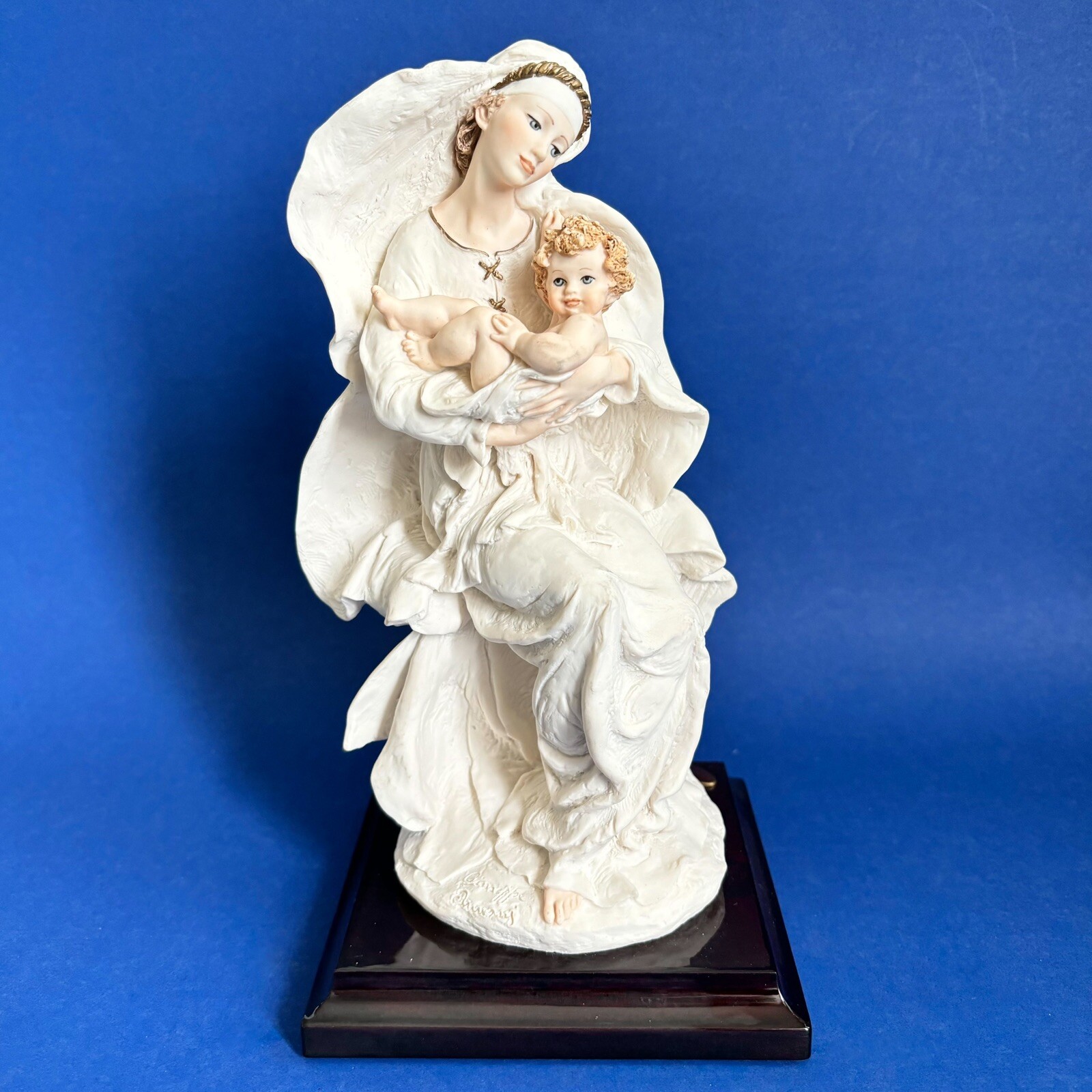 Giuseppe Armani Florence Madonna And Child Sculpture Figurine 1186F Italy