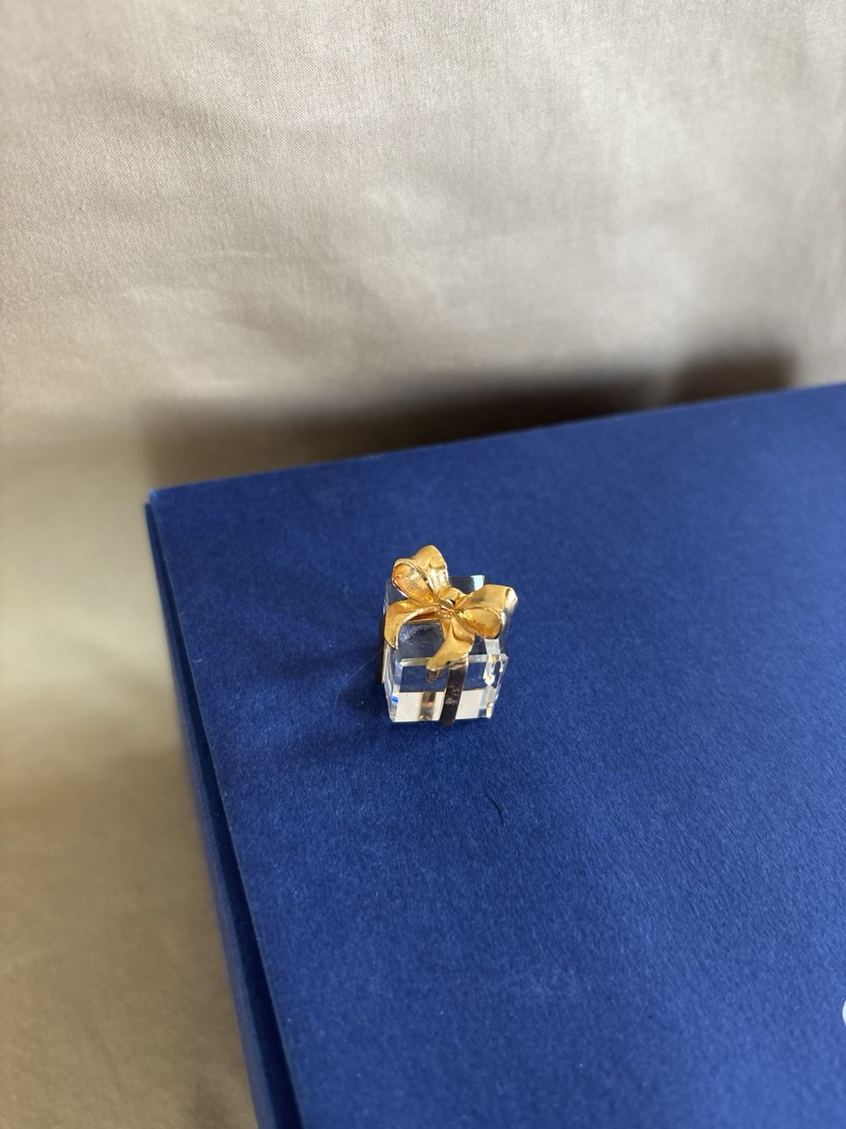 Swarovski Crystal Memories Gift Box Present Miniature Crystal & Gold