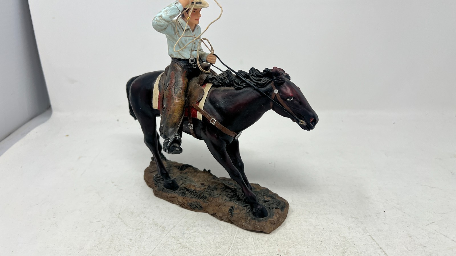 2002 HOME INTERIORS – IN HOT PURSUIT – COWBOY ON HORSE – 11773-02