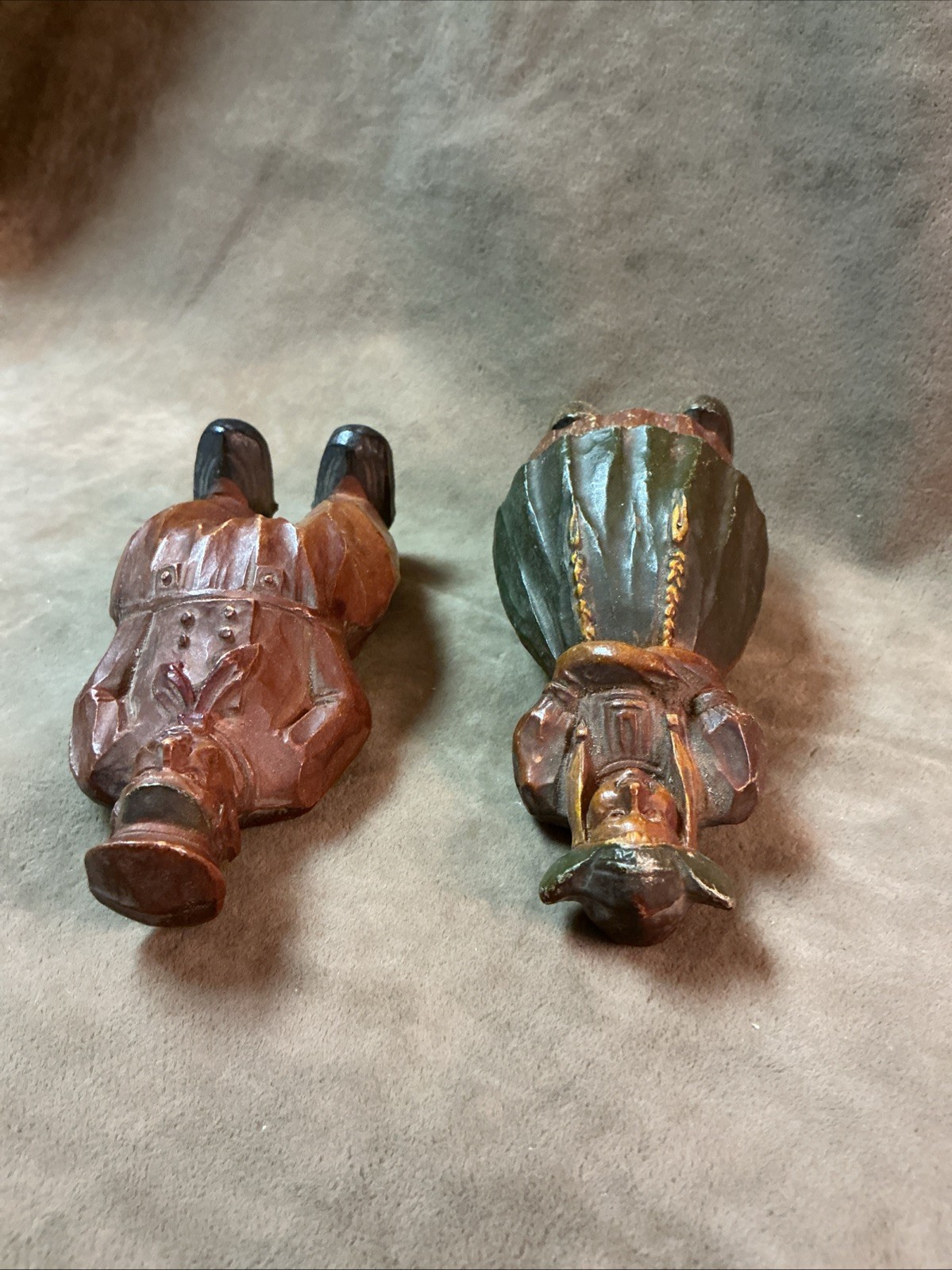 Vintage 1930s resin wear Dutch man and woman couple in traditional costume