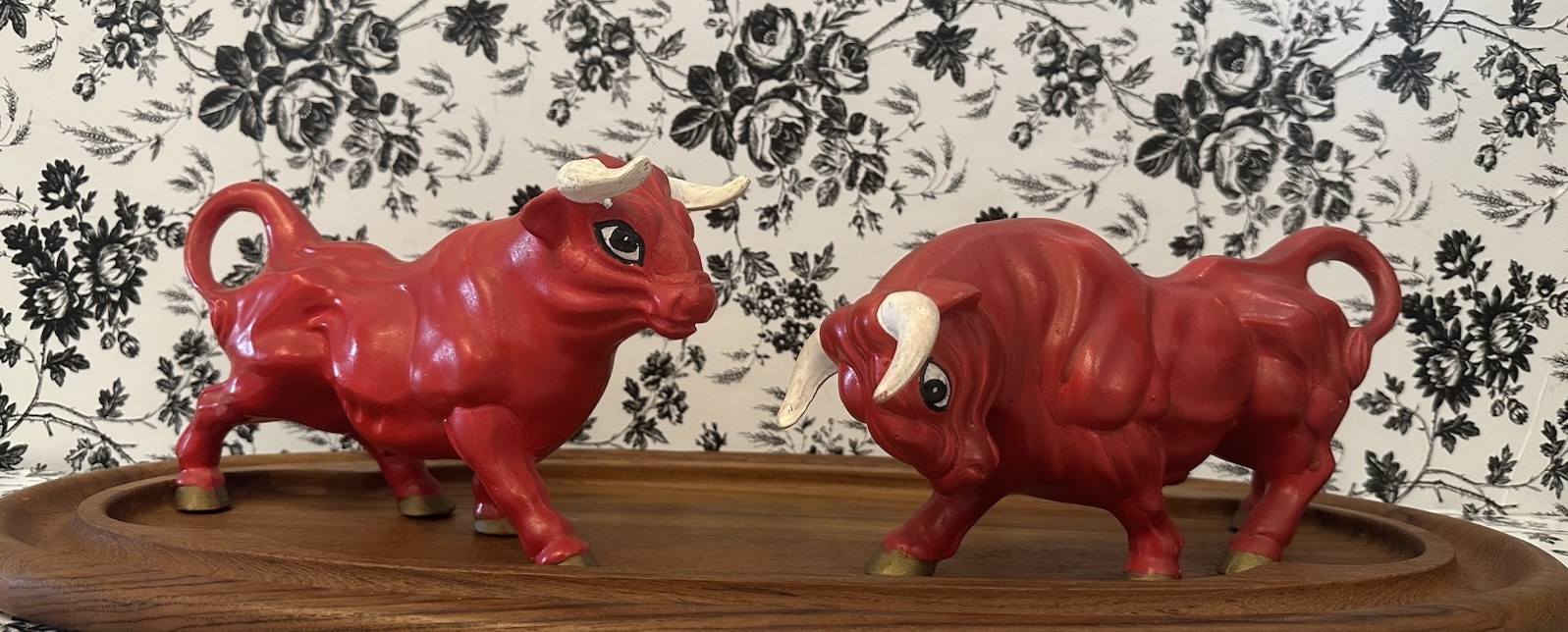VTG 60s Red Charging Bull Ceramic Figurine Set Japan Kitschy Retro MCM Decor 10”