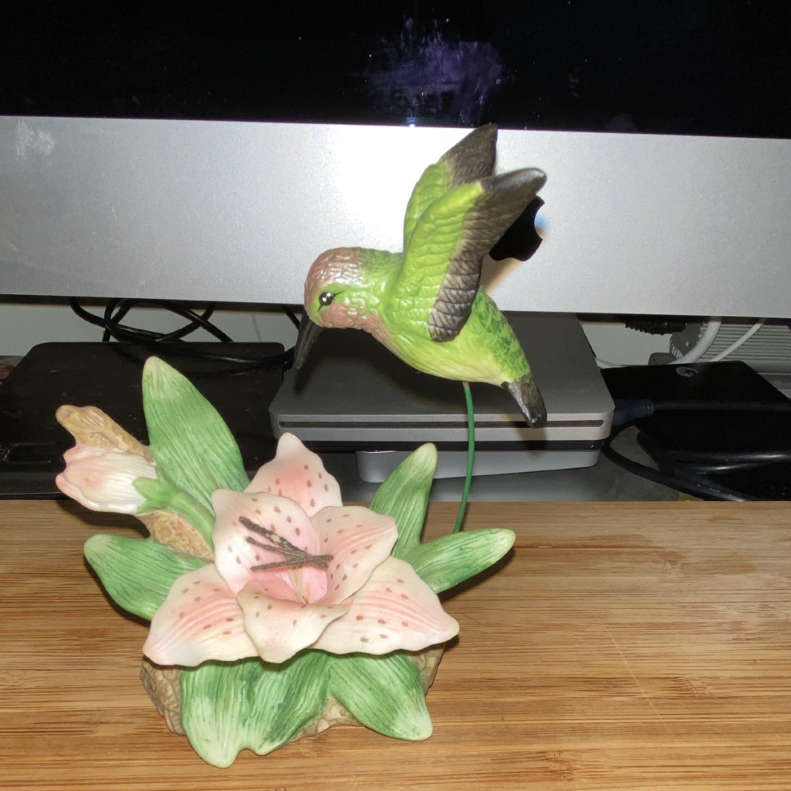 RussPlus Porcelain Hummingbird on Lily Flower Figurine, Multicolor Decor