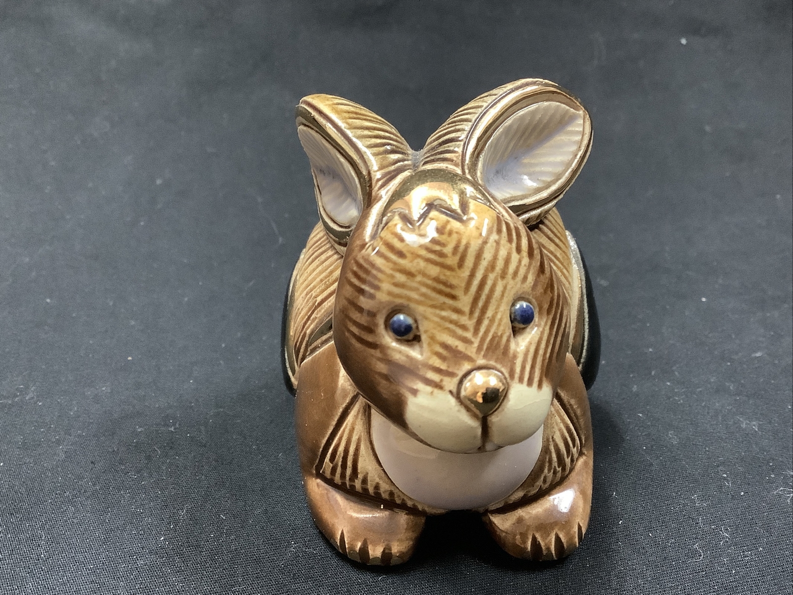 De Rosa Rinconada, Black/Brown/Gold Rabbit Figurine, 3″ L x 1.75″ W