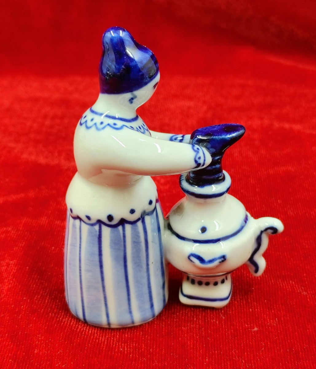 Vintage Gzhel Figurines Lot Of 6 Hand Painted Russian Folk Art USSR *Please Read