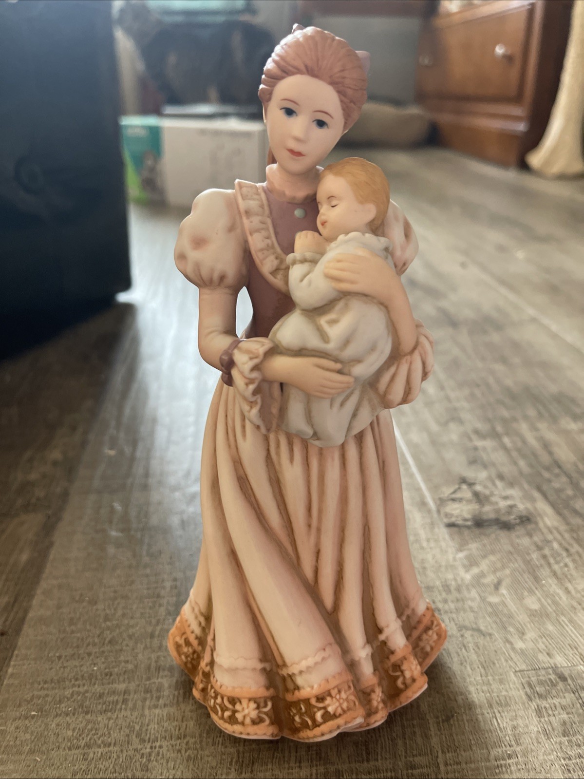 Home Interiors Homco Comforting Arms 14014-99 Mother & Baby Figuruine Porcel