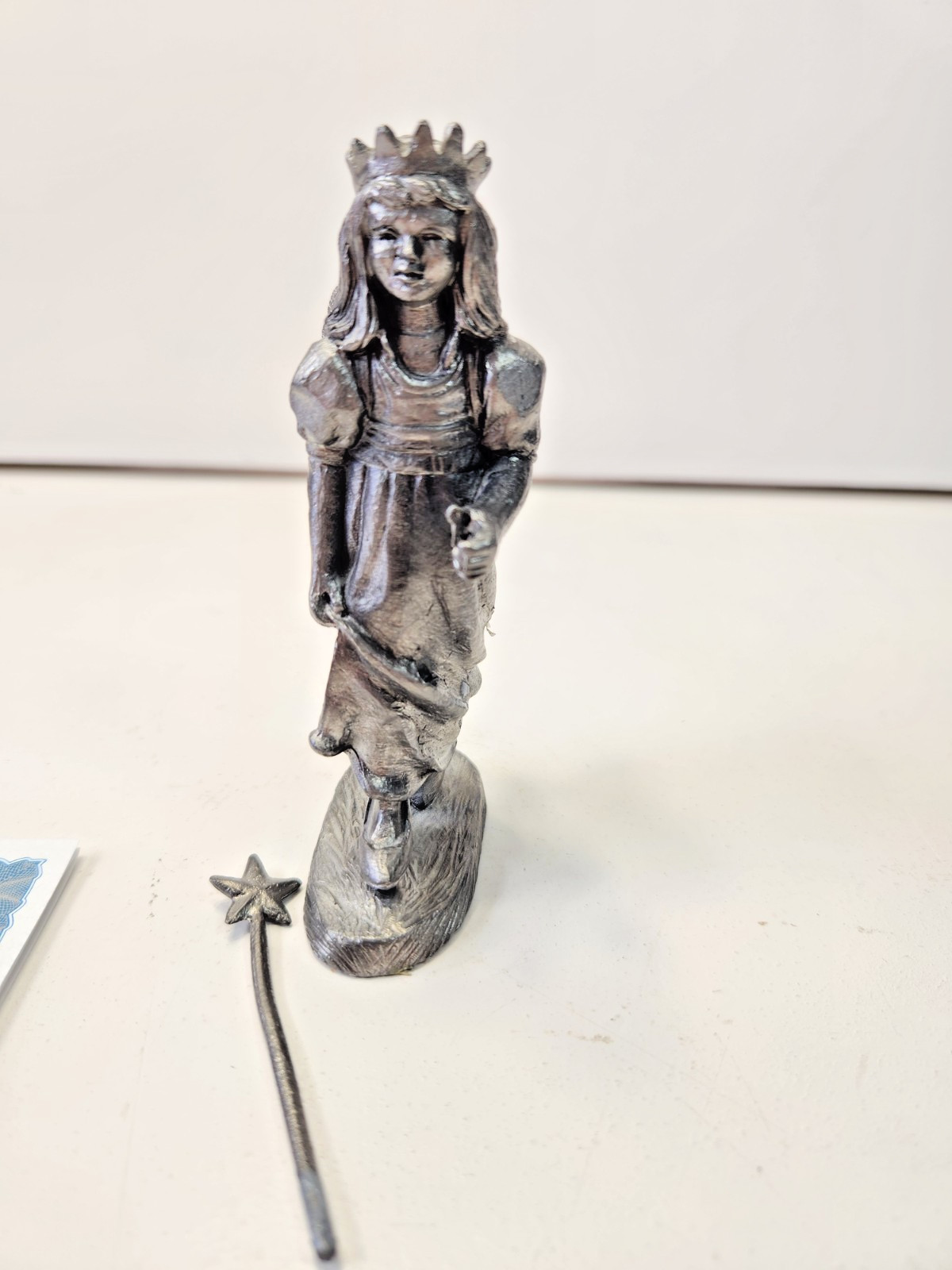 1995 VTG MICHAEL RICKER PEWTER “AMANDA” COLL. SOCIETY NO.1651 WITH PAPERS WAND