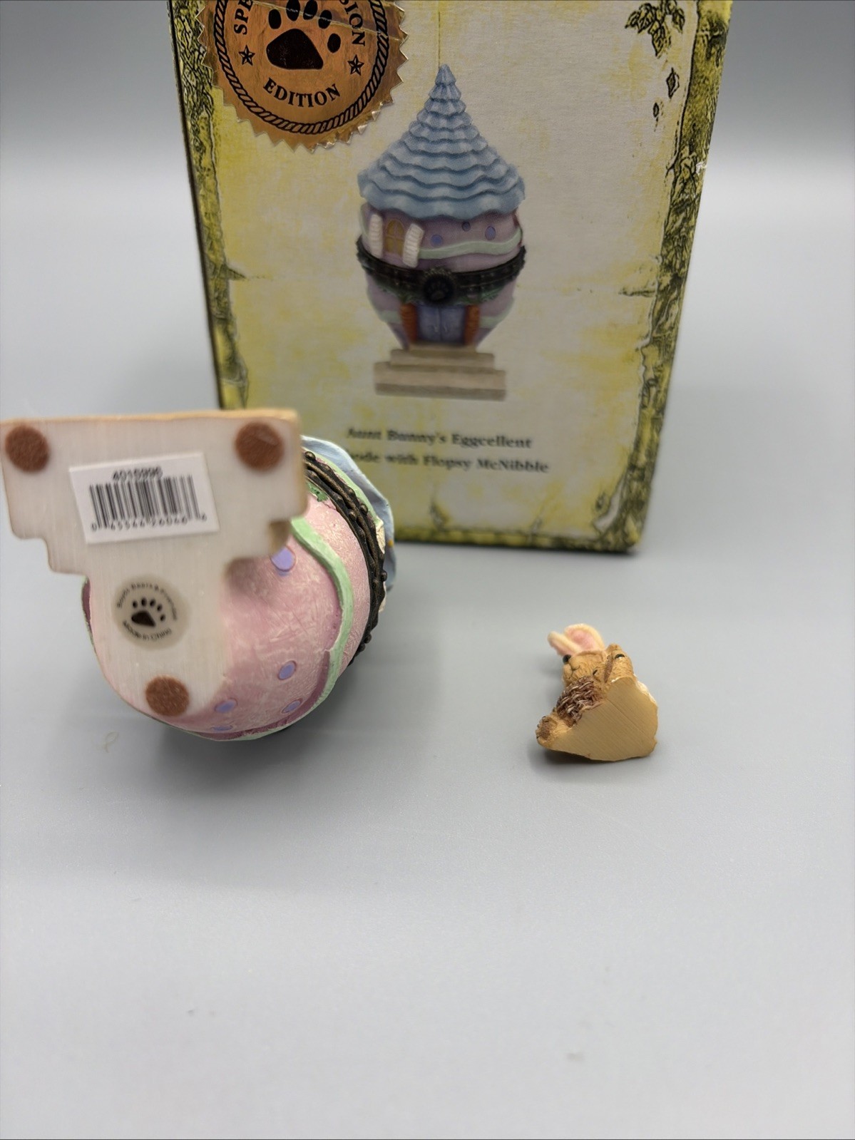 Boyd’s Bears Treasure Box Aunt Bunny’s Eggcellent Abode with Flopsy McNibble