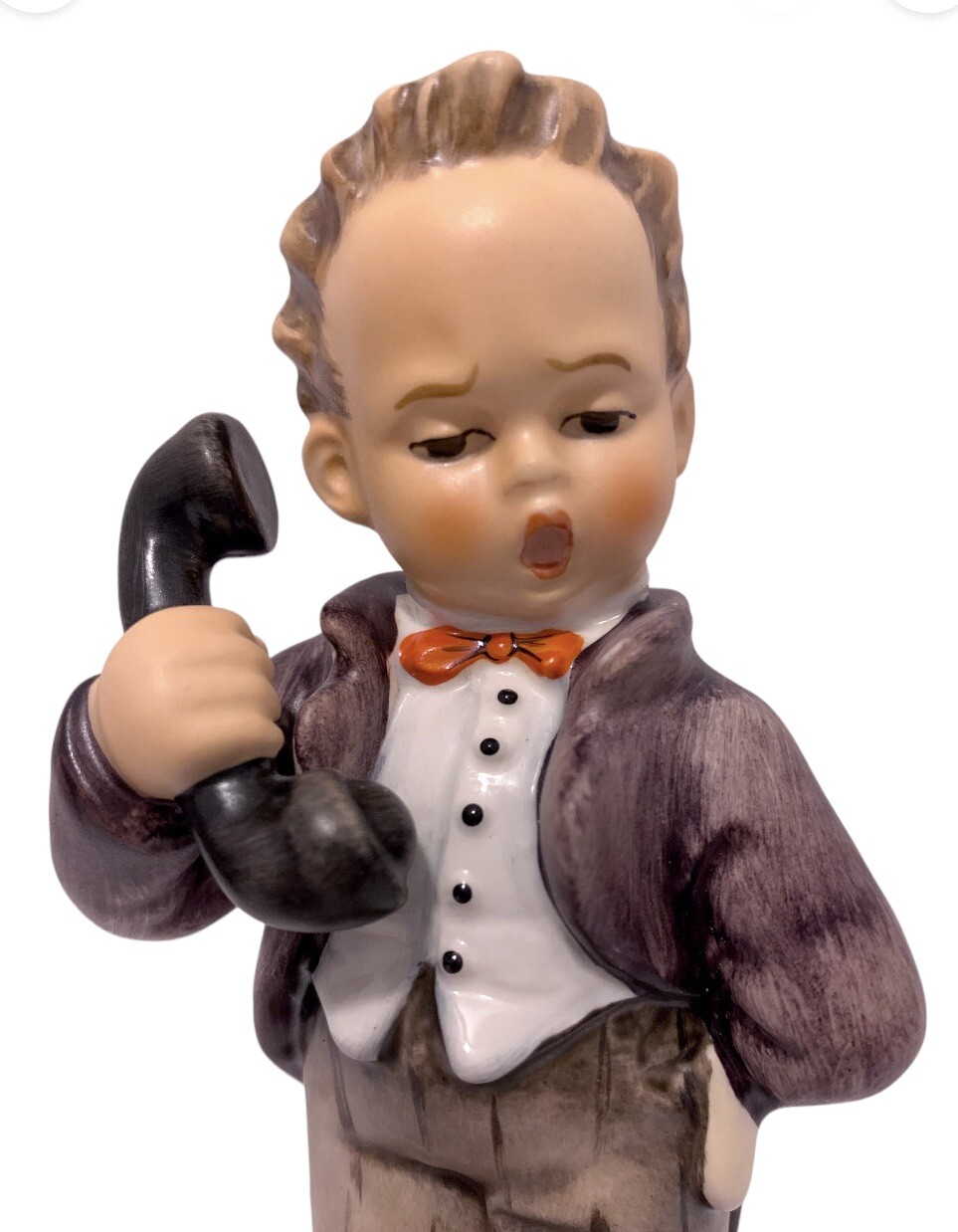 M.I. Hummel HELLO Boy on Phone HUM 124/0 – TMK 7 – Goebel – 5 3/4 Inches