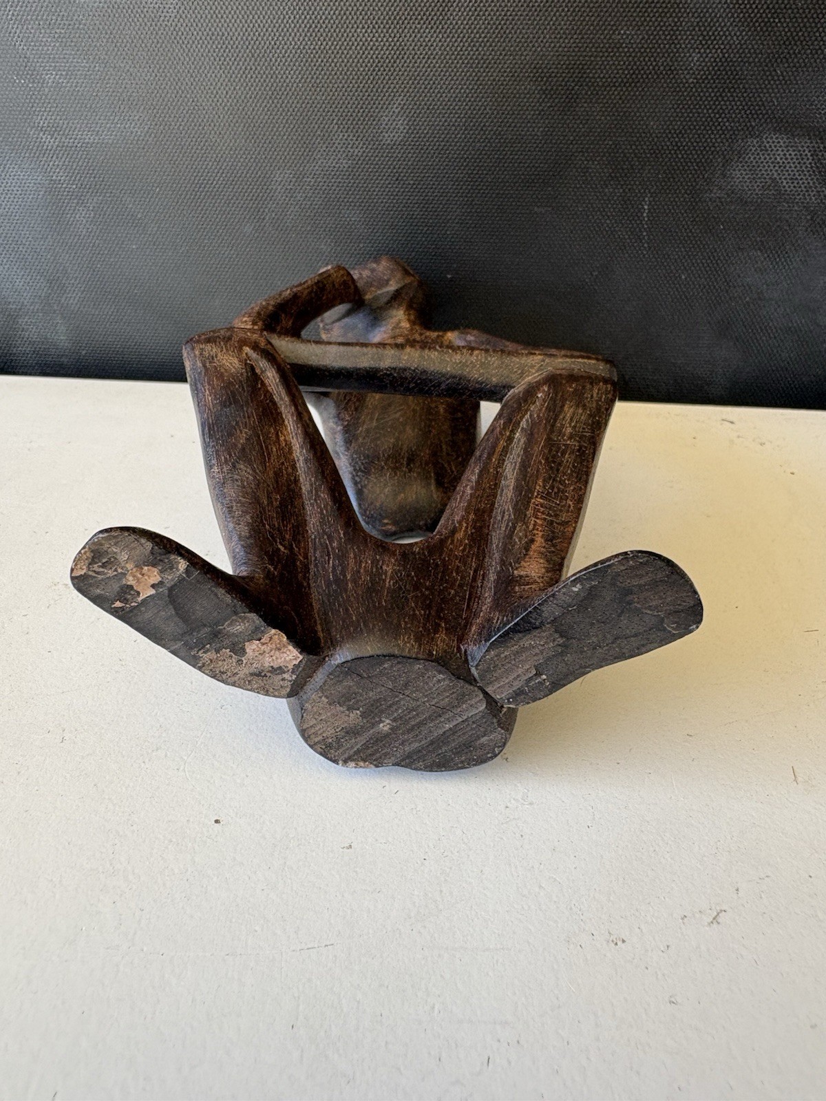 VINTAGE HAND CARVED WOOD THINKING MAN ABSTRACT SCULPTURE FIGURINE 8.5″