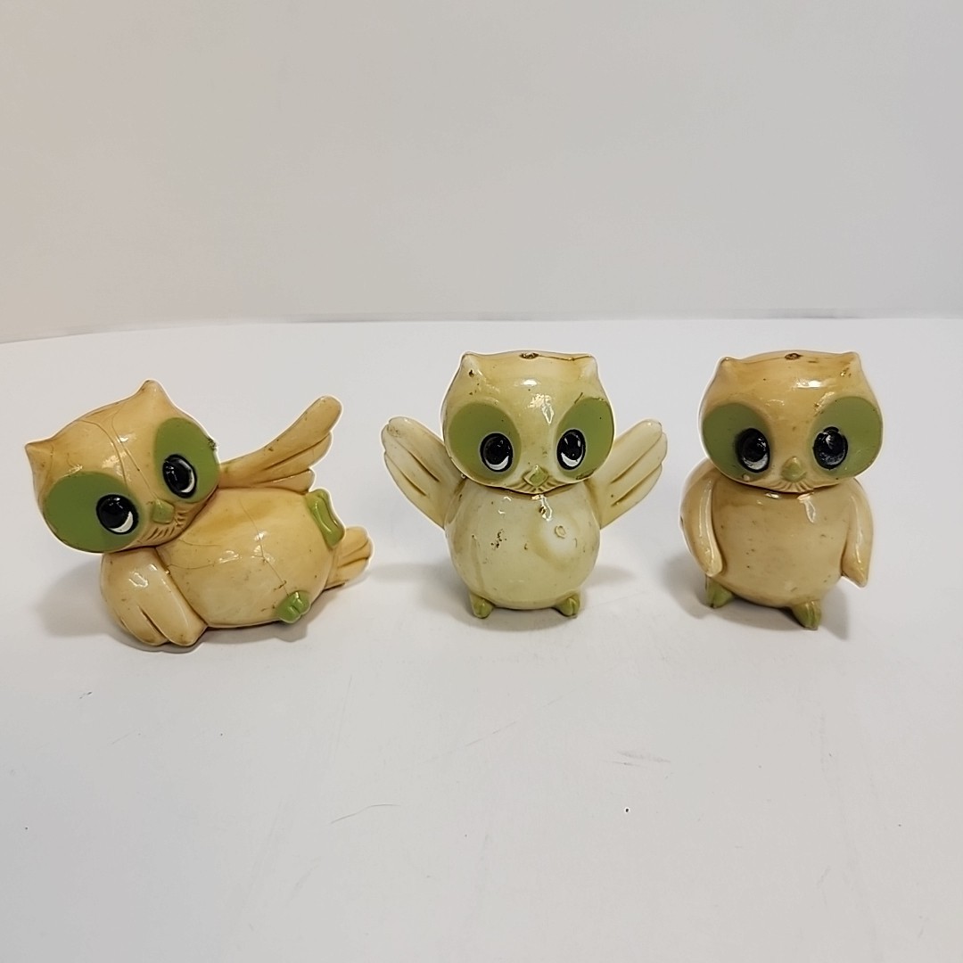 Vintage Retro MCM Miniature Wide Eyed Owl Figurines Celluloid Shelf Sitter Decor