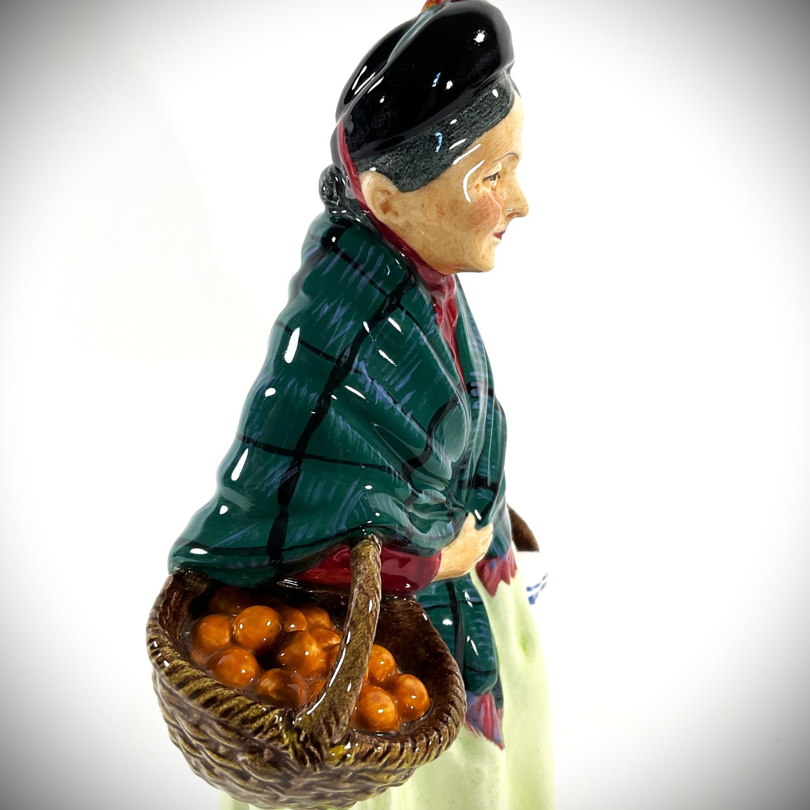 VTG Royal Doulton “The Orange Lady” Figurine HN1953 Leslie Harradine 8.25″ Early