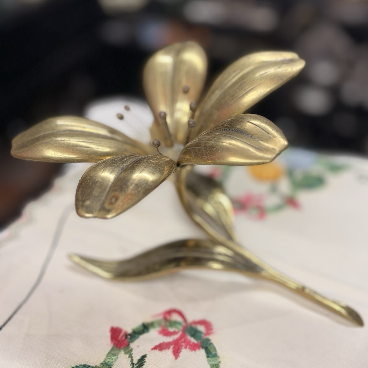vintage mid-century brass “Lily” ashtray features 5 removable petals design