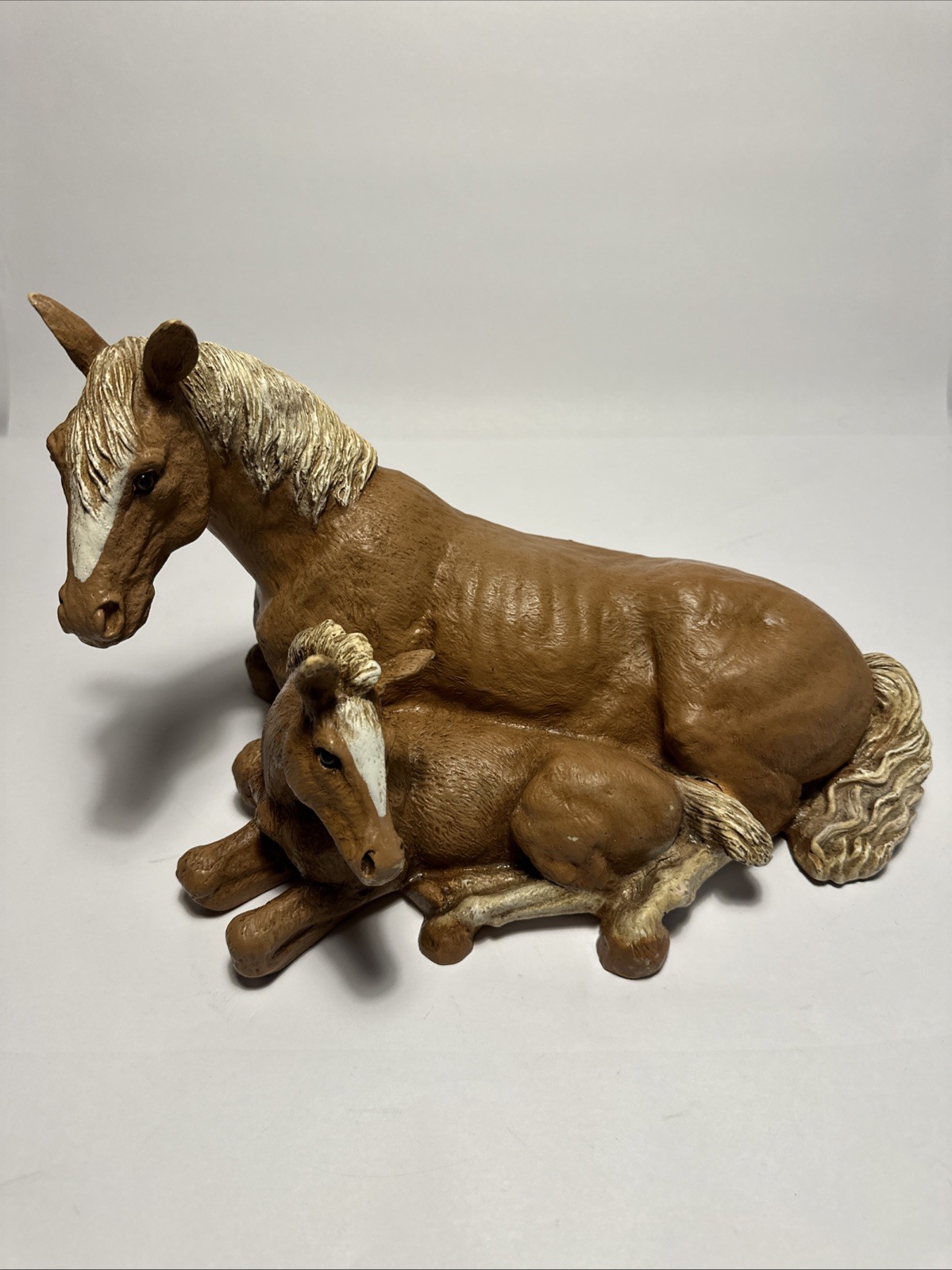 Home Interiors Homco Large Horse and Foal Resin Figurine With Felted Bottom