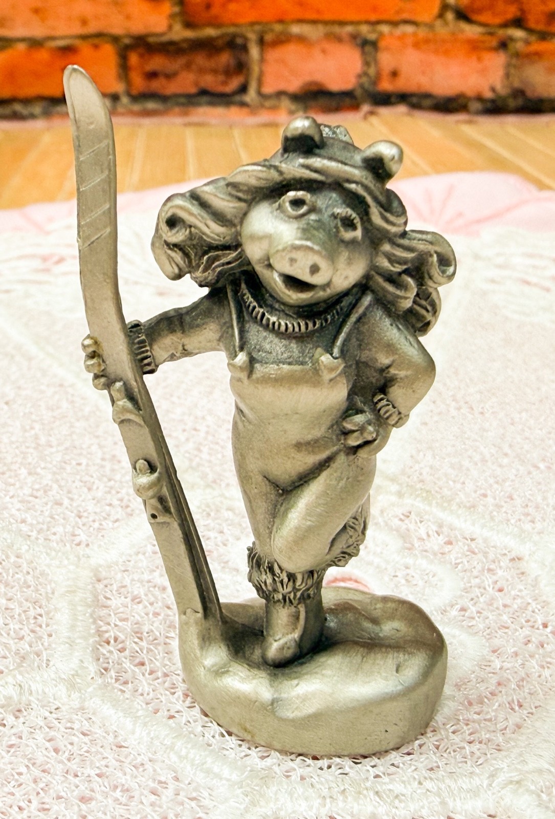 1981 Hallmark Fine Pewter Figurine—Collector’s Club Ed—Henson Miss Piggy Skiing