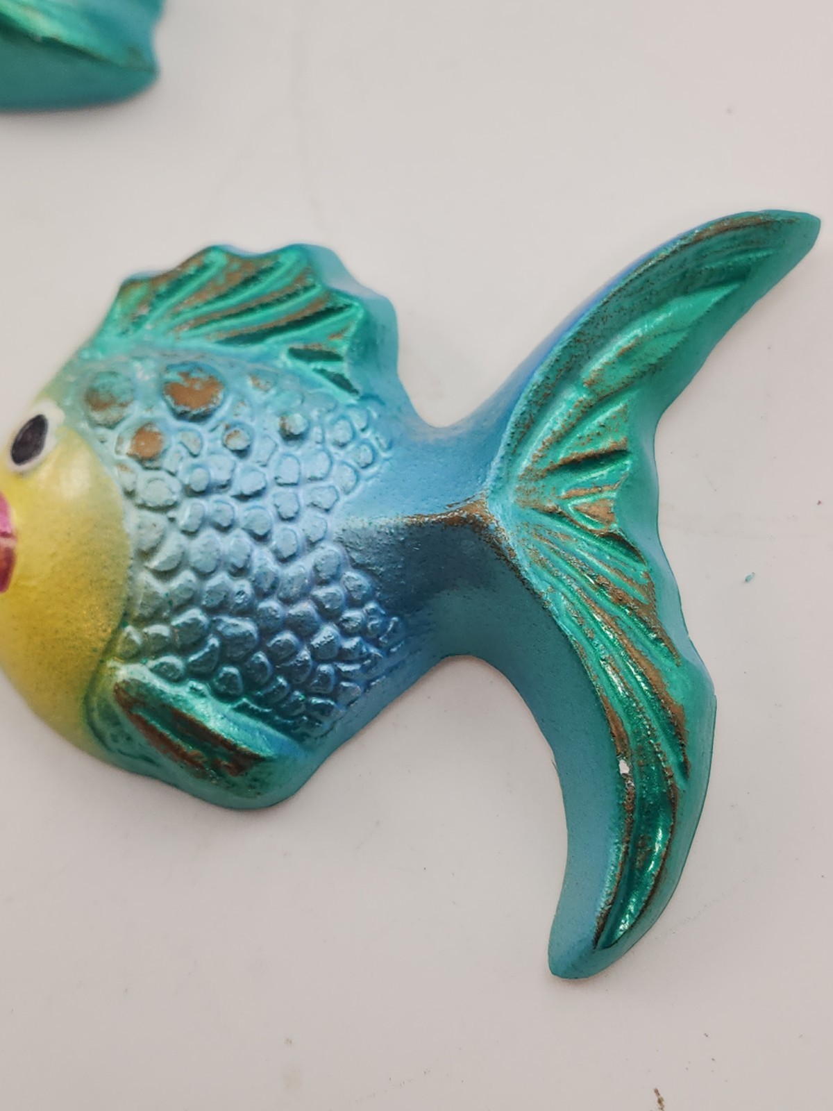 Vintage MCM 3 Fish & 3 Bubbles Chalkware Wall Plaques READ