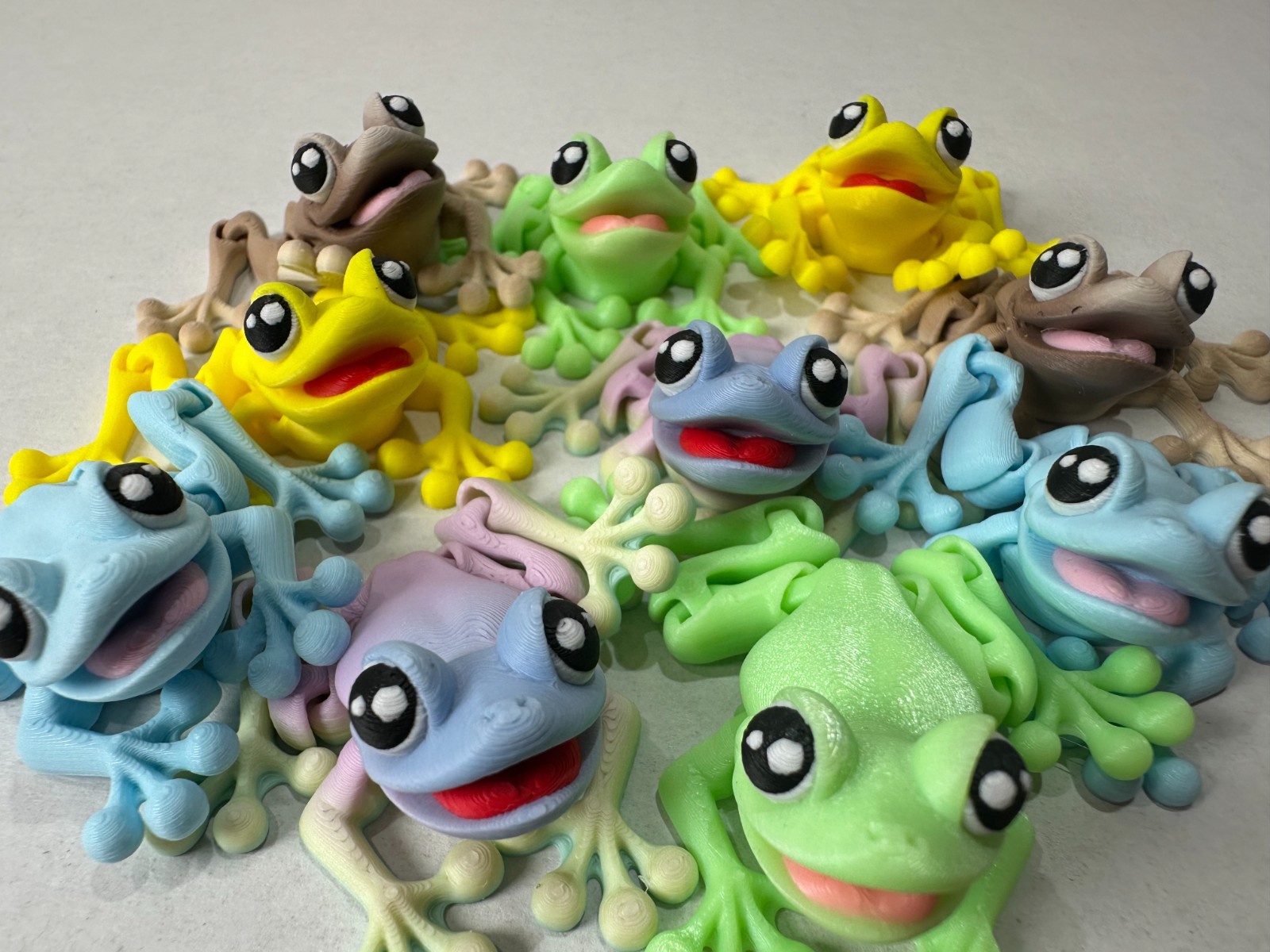 3D Printed Tiny Frog Decorative Figurine Magnets