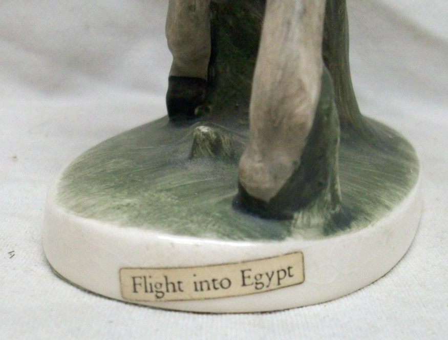 1970’s Goebel Hummel (West Germany) “Flight To Egypt”, 7-1/4in Tall Mary & Jesus