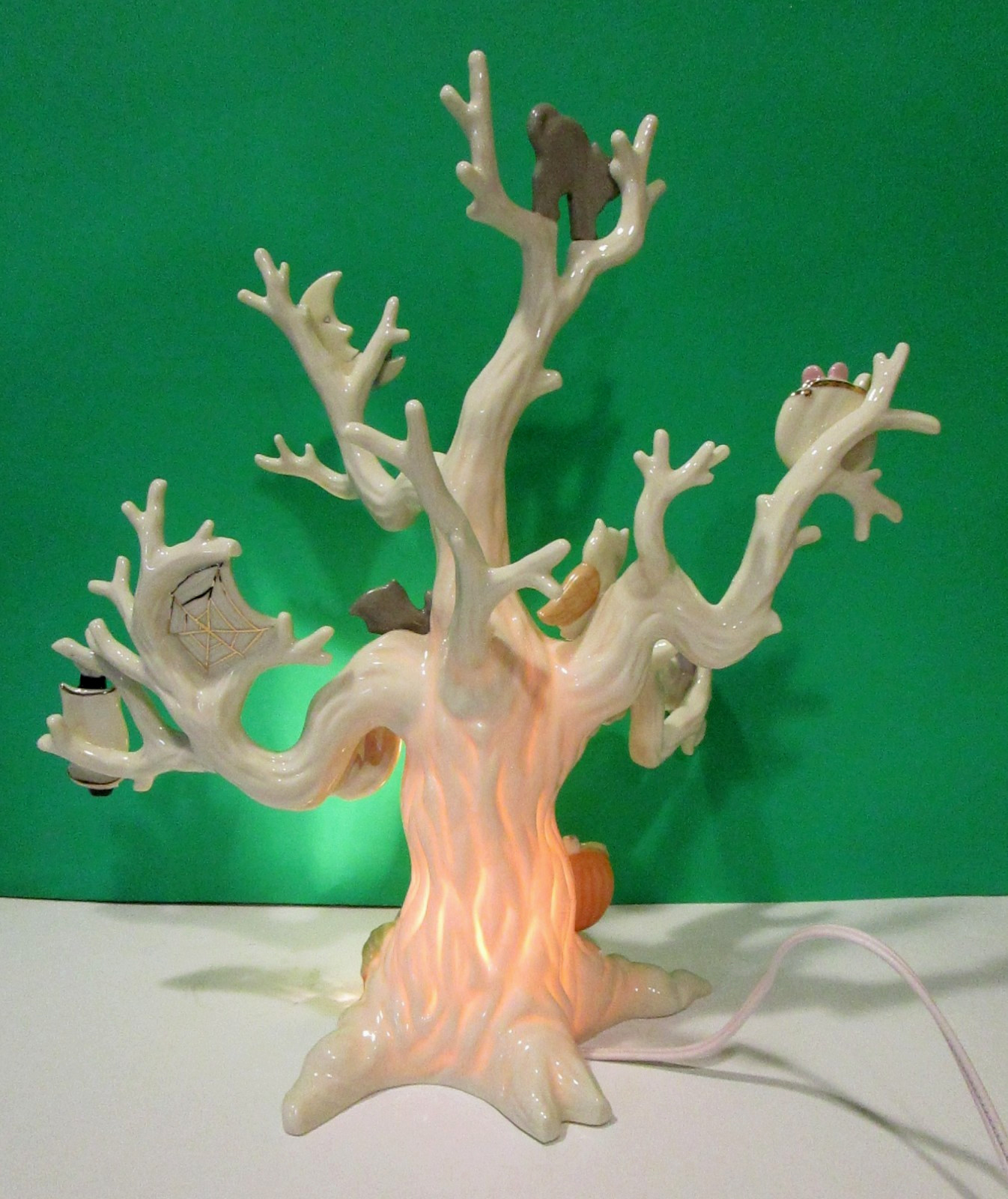 LENOX HAUNTED HALLOWEEN Lighted TREE — 2005 — — New in Box with COA