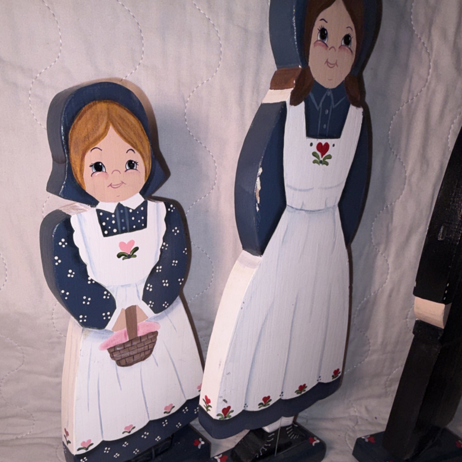 Handcrafted Hand Painted Multicolor Wood Family Figurines People 14” #1655