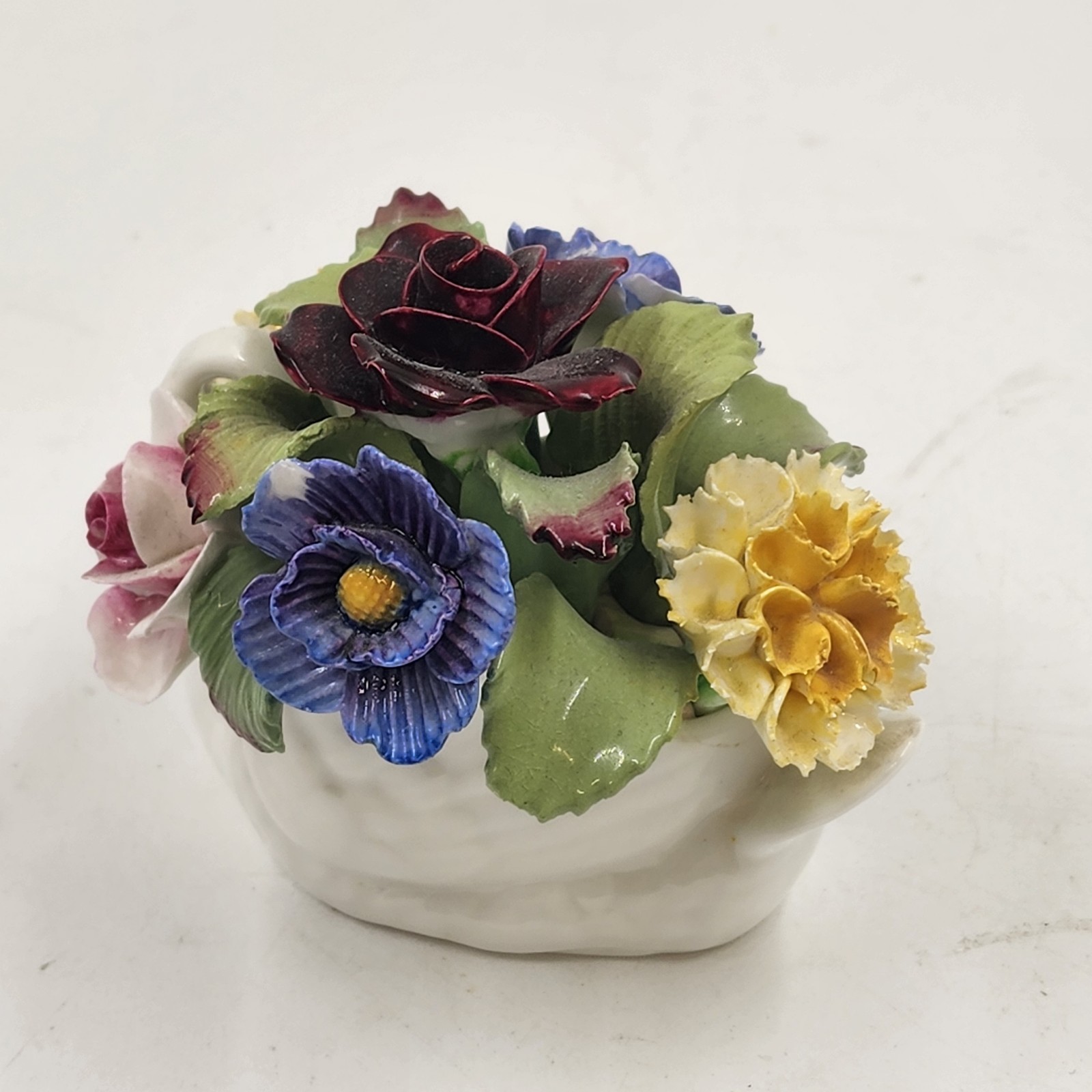 Aynsley Bone China Swan Flower Bouquet Figurine Hand Modeled England Vintage