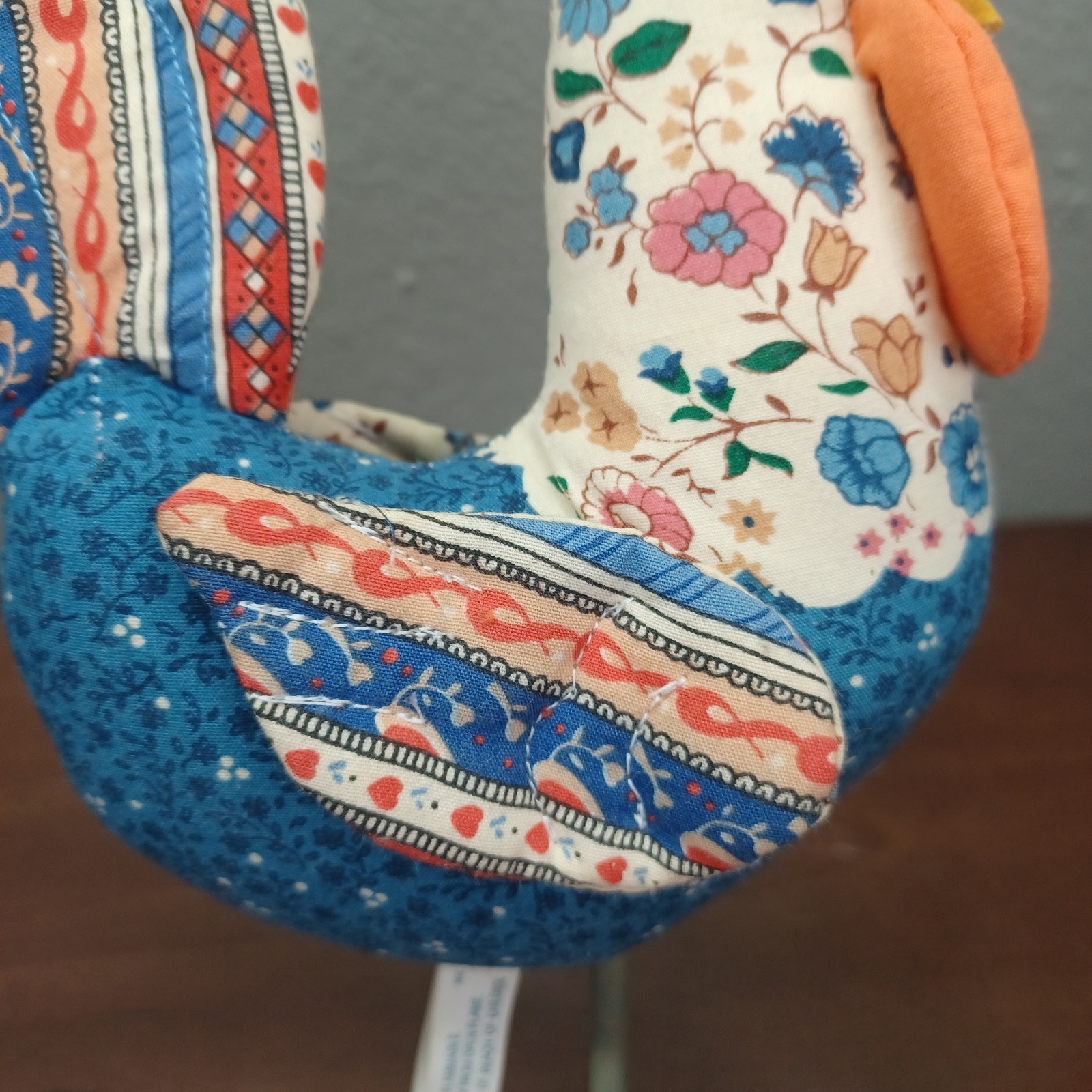 Avon Patchwork Pals Pomander Rooster & Hen on Wood Stand Farmhouse Decor 1980s