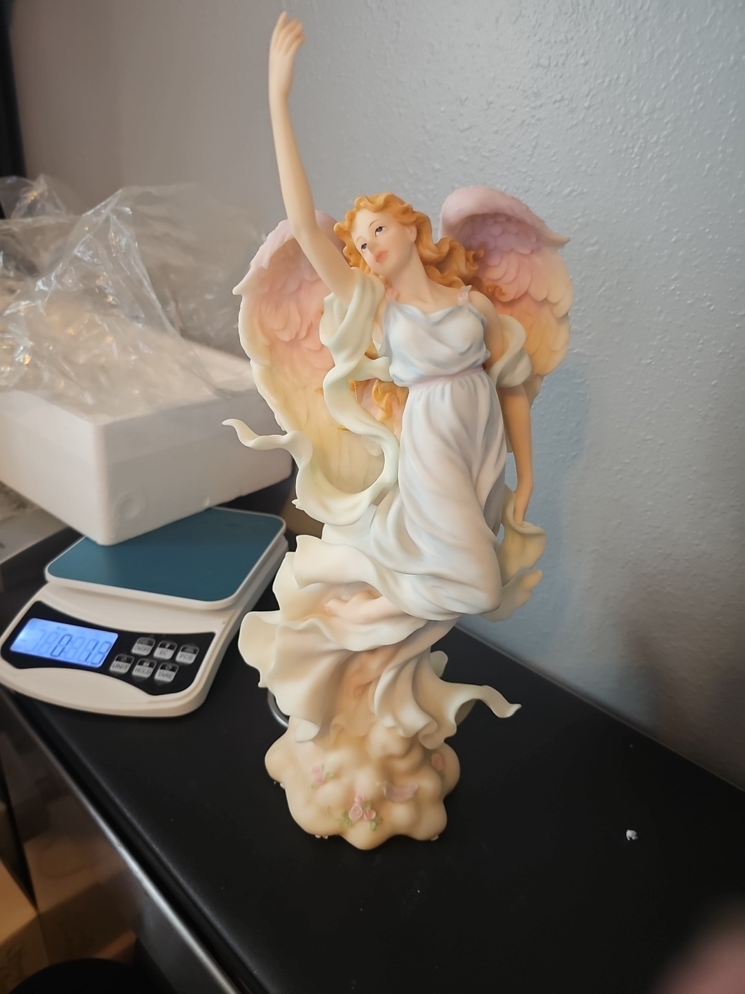 Seraphim Classics 2001 Nicole #81878 Endless Possibilities 14-3/4″ Tall w/ Box