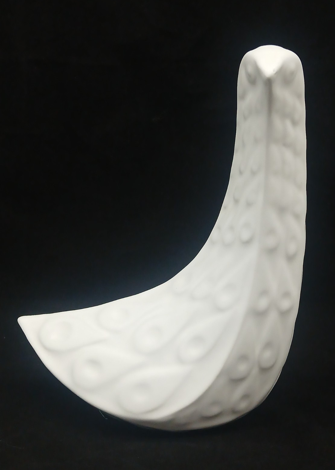 Jonathan Adler Menagerie White Ceramic Teardrop Textured Medium 8.25″ Bird