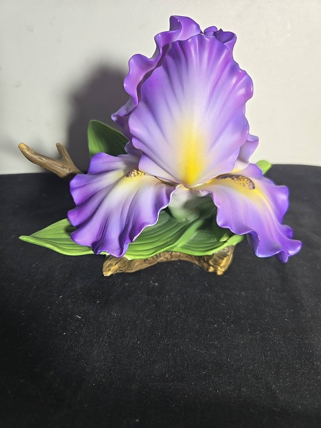 Vintage Porcelain Iris 5 1/2’Hx 61/2’W by Cleaudx